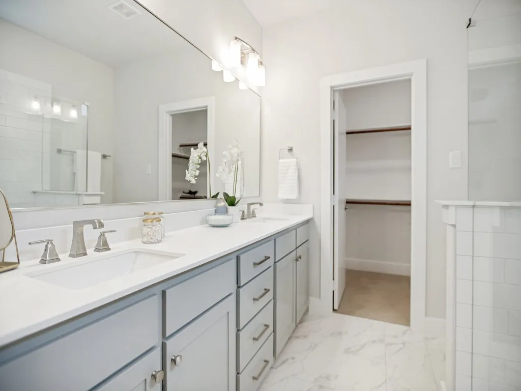 Townhouse For Sale in Dallas County , 1805 Granite Falls Court, Dallas, Texas 75204, 2 Bedroom, 3 Bathroom, 2 Garage spaces, 1,643 Sqft, built in 2019, mls#21375226, Real Estate Agent in Dallas, Homes For Sale in Dallas county, Homes For Sale in Dallas, Realtor in Dallas Texas, Real Estate Brokerage Independent Realty Texas, Luminita Cordes Realtor