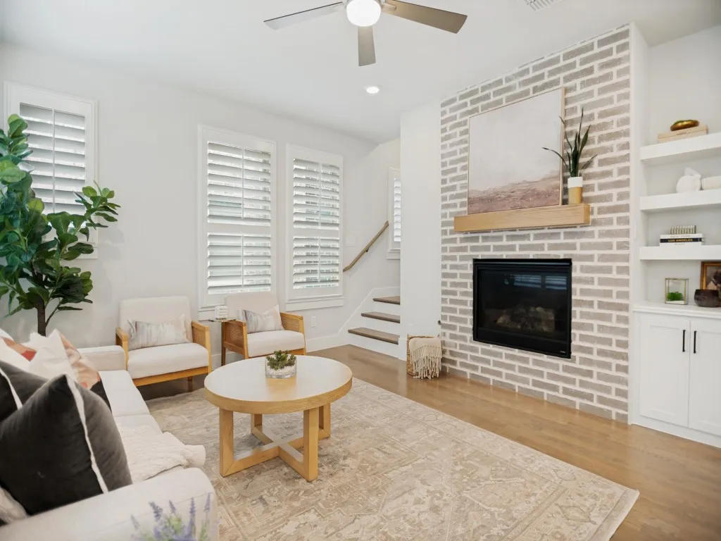 Townhouse For Sale in Dallas County , 1805 Granite Falls Court, Dallas, Texas 75204, 2 Bedroom, 3 Bathroom, 2 Garage spaces, 1,643 Sqft, built in 2019, mls#21375226, Real Estate Agent in Dallas, Homes For Sale in Dallas county, Homes For Sale in Dallas, Realtor in Dallas Texas, Real Estate Brokerage Independent Realty Texas, Luminita Cordes Realtor