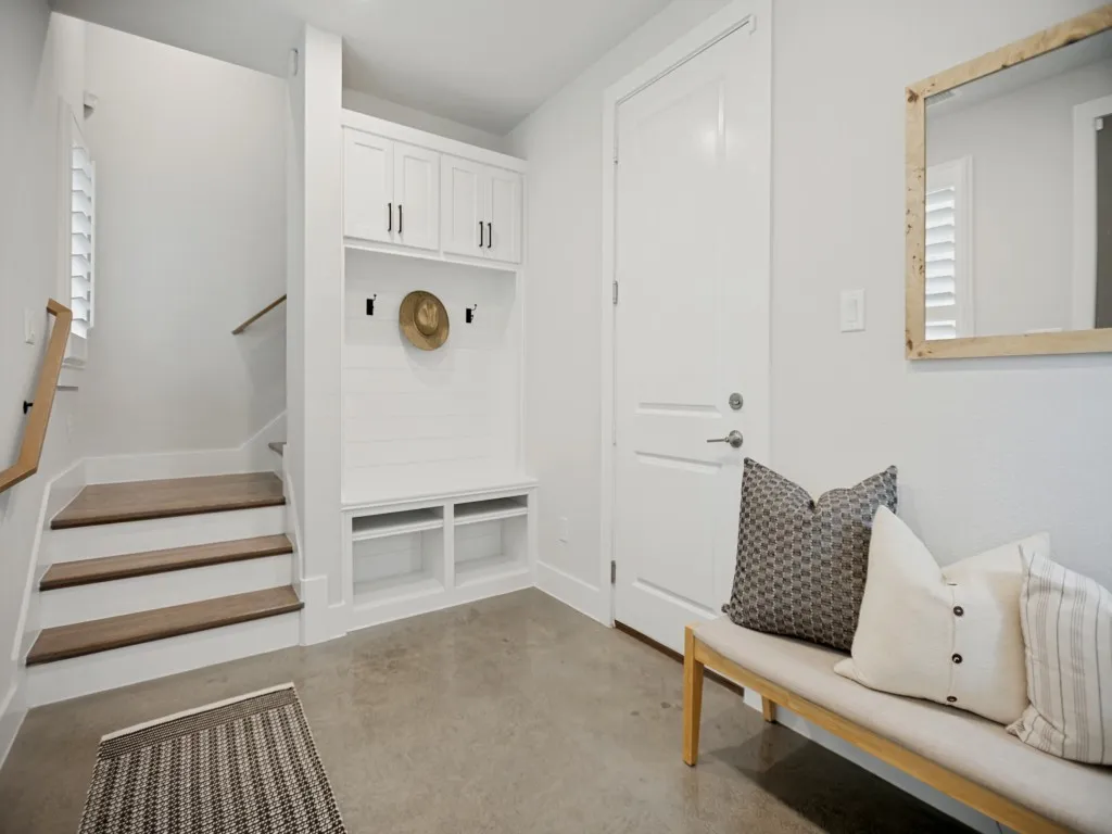 mudroom entry with built ins