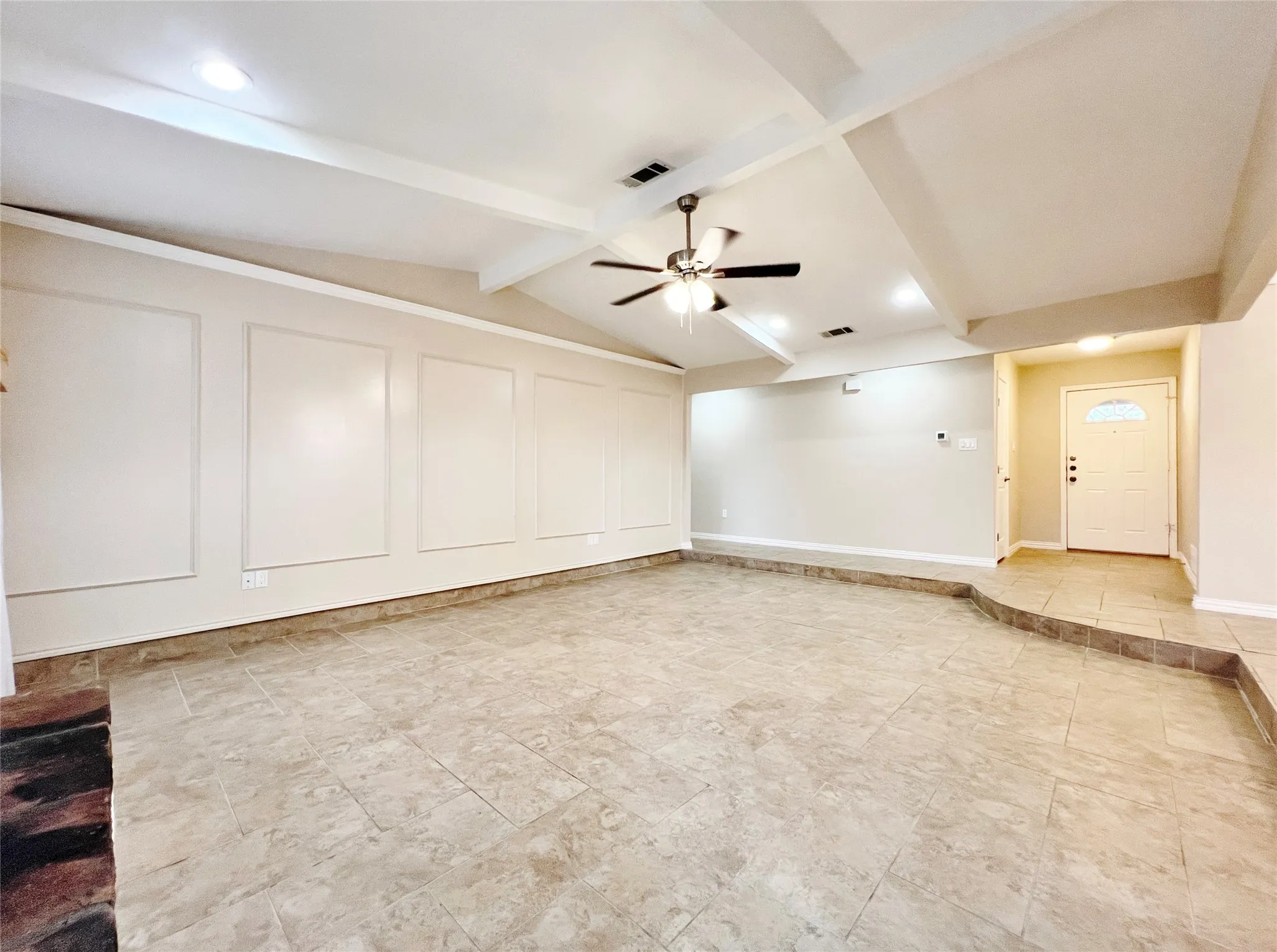 Single Family Residence For Rent in Tarrant County , 3101 Murphy Drive, Bedford, Texas 76021, 3 Bedroom, 2 Bathroom, 2 Garage spaces, 1,699 Sqft, built in 1979, mls#21382909, Real Estate Agent in Bedford, Homes For Rent in Tarrant county, Homes For Rent in Bedford, Realtor in Bedford Texas, Real Estate Brokerage Independent Realty Texas, Luminita Cordes Realtor