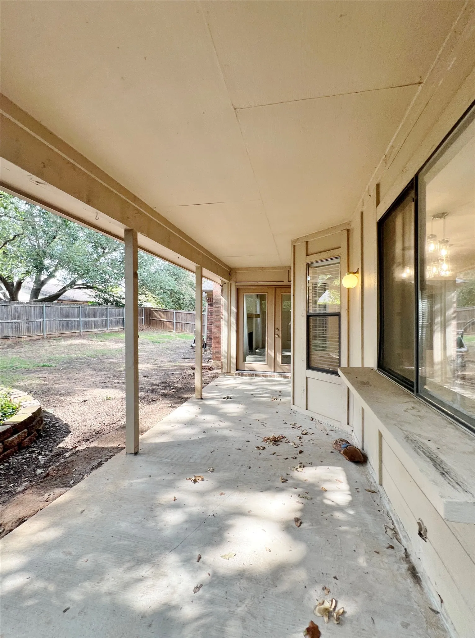 Single Family Residence For Rent in Tarrant County , 3101 Murphy Drive, Bedford, Texas 76021, 3 Bedroom, 2 Bathroom, 2 Garage spaces, 1,699 Sqft, built in 1979, mls#21382909, Real Estate Agent in Bedford, Homes For Rent in Tarrant county, Homes For Rent in Bedford, Realtor in Bedford Texas, Real Estate Brokerage Independent Realty Texas, Luminita Cordes Realtor