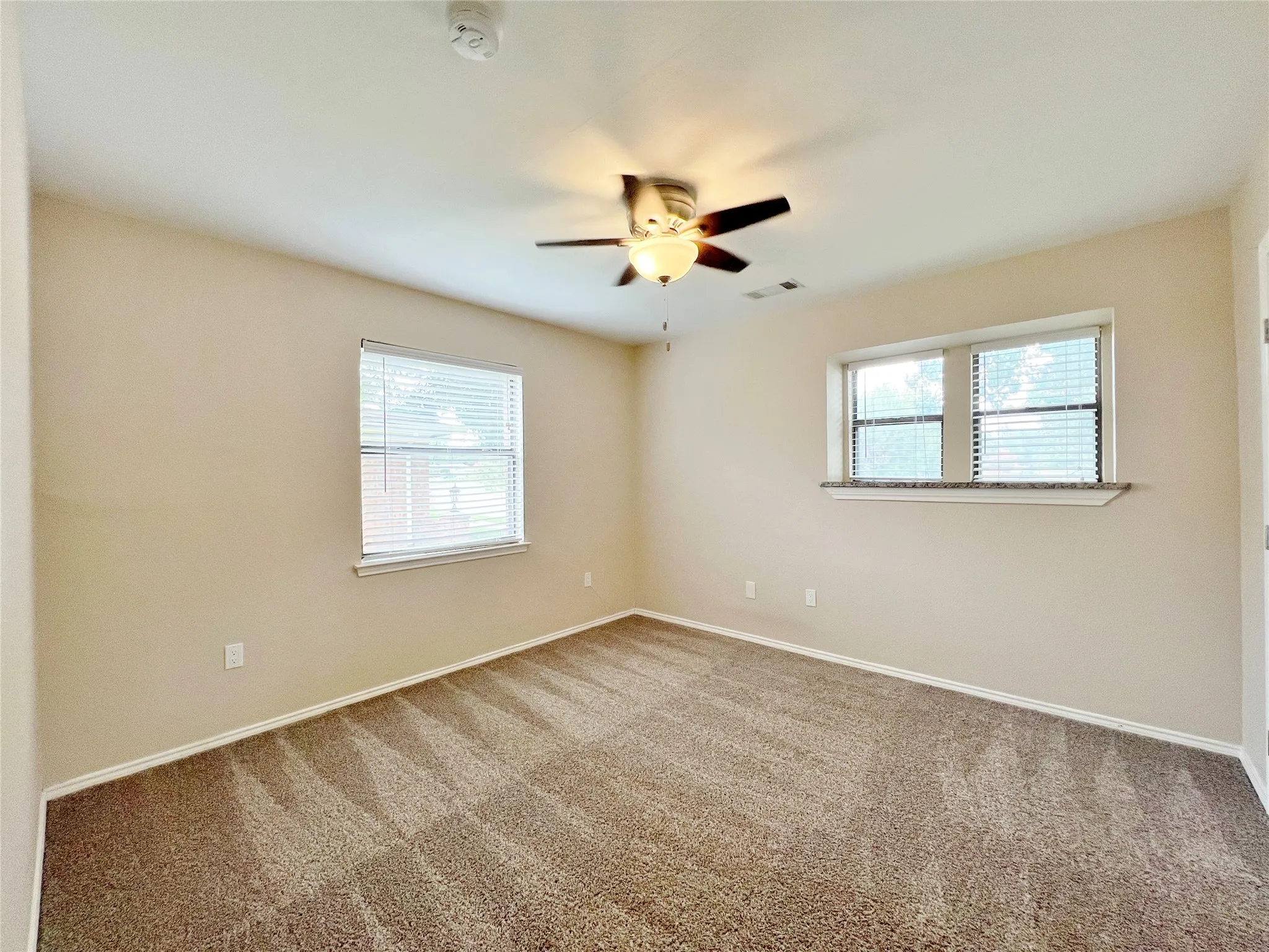 Single Family Residence For Rent in Tarrant County , 3101 Murphy Drive, Bedford, Texas 76021, 3 Bedroom, 2 Bathroom, 2 Garage spaces, 1,699 Sqft, built in 1979, mls#21382909, Real Estate Agent in Bedford, Homes For Rent in Tarrant county, Homes For Rent in Bedford, Realtor in Bedford Texas, Real Estate Brokerage Independent Realty Texas, Luminita Cordes Realtor
