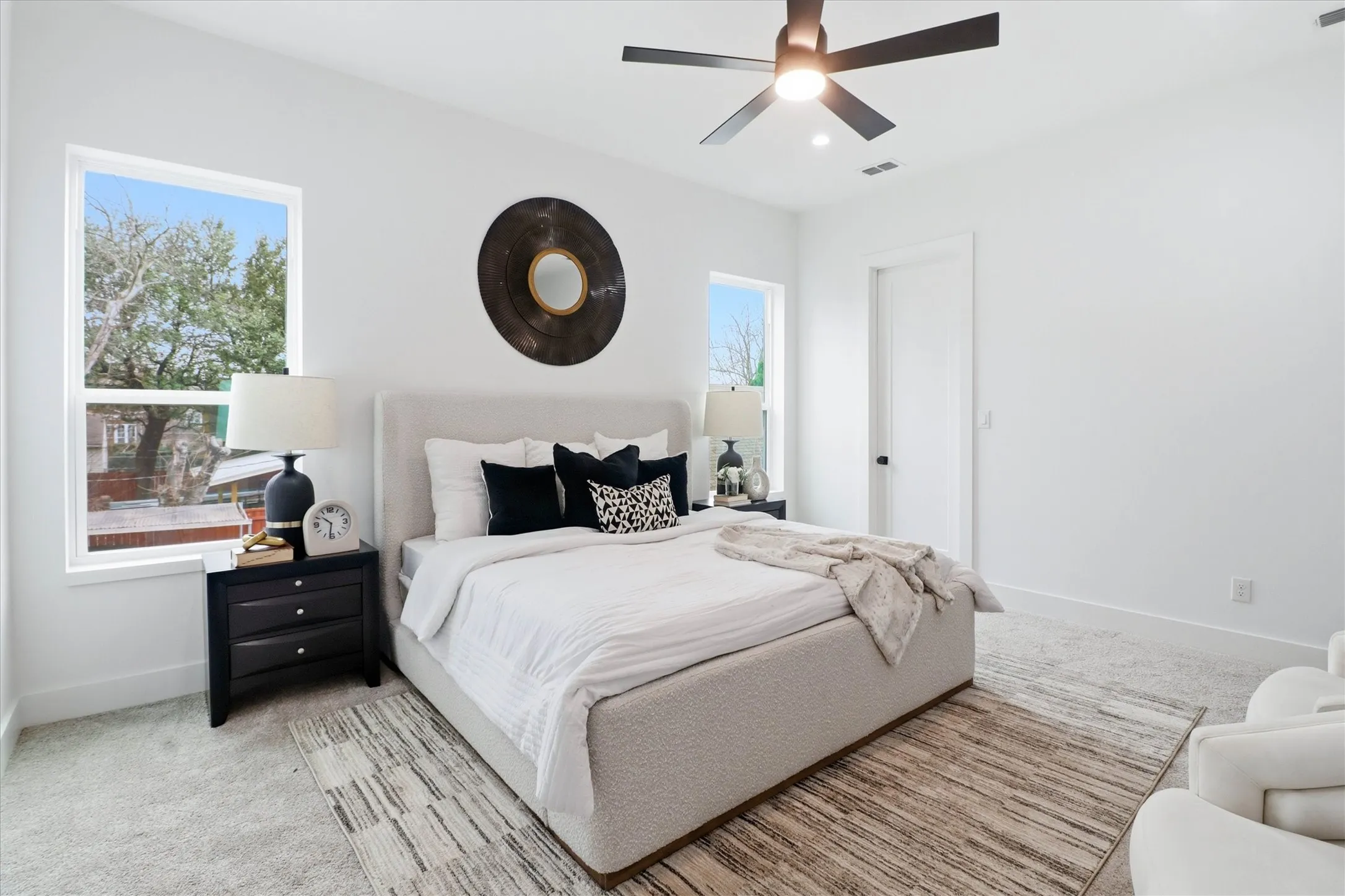 Duplex For Rent in Dallas County , 628 Wayne Street, Dallas, Texas 75223, 3 Bedroom, 3 Bathroom, 2 Garage spaces, 2,100 Sqft, built in 2026, mls#21382910, Real Estate Agent in Dallas, Homes For Rent in Dallas county, Homes For Rent in Dallas, Realtor in Dallas Texas, Real Estate Brokerage Independent Realty Texas, Luminita Cordes Realtor