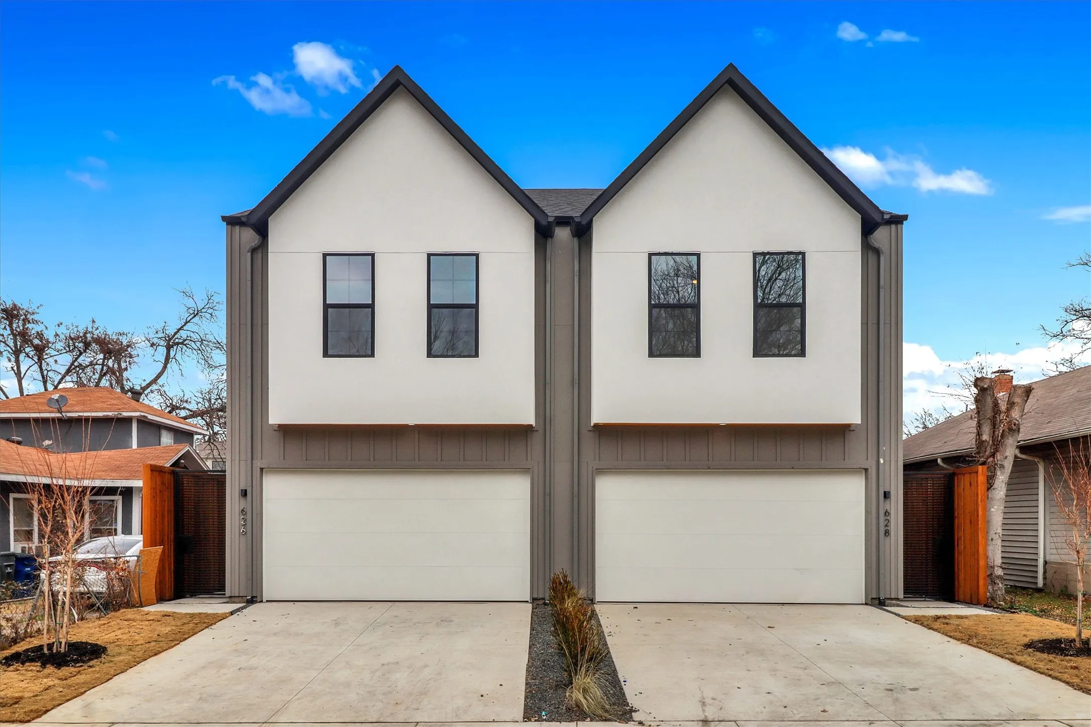 Duplex For Rent in Dallas County , 628 Wayne Street, Dallas, Texas 75223, 3 Bedroom, 3 Bathroom, 2 Garage spaces, 2,100 Sqft, built in 2026, mls#21382910, Real Estate Agent in Dallas, Homes For Rent in Dallas county, Homes For Rent in Dallas, Realtor in Dallas Texas, Real Estate Brokerage Independent Realty Texas, Luminita Cordes Realtor