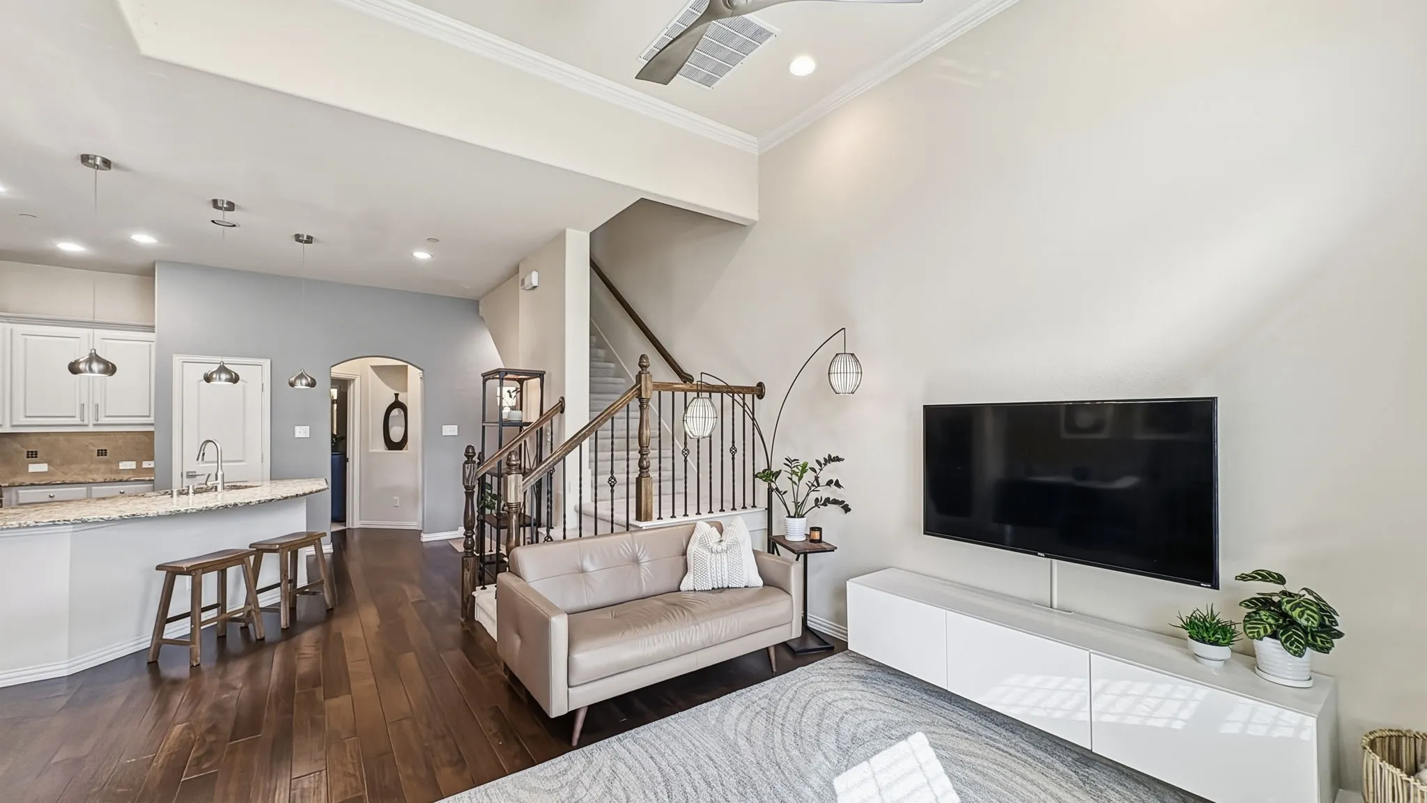Townhouse For Sale in Dallas County , 6441 Naples Drive, Irving, Texas 75039, 2 Bedroom, 4 Bathroom, 2 Garage spaces, 1,985 Sqft, built in 2012, mls#21381619, Real Estate Agent in Irving, Homes For Sale in Dallas county, Homes For Sale in Irving, Realtor in Irving Texas, Real Estate Brokerage Independent Realty Texas, Luminita Cordes Realtor
