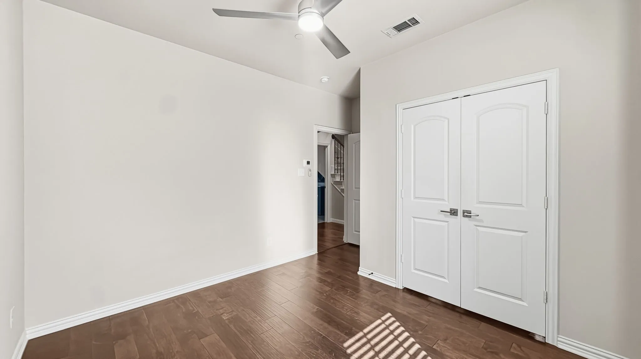 Townhouse For Sale in Dallas County , 6441 Naples Drive, Irving, Texas 75039, 2 Bedroom, 4 Bathroom, 2 Garage spaces, 1,985 Sqft, built in 2012, mls#21381619, Real Estate Agent in Irving, Homes For Sale in Dallas county, Homes For Sale in Irving, Realtor in Irving Texas, Real Estate Brokerage Independent Realty Texas, Luminita Cordes Realtor