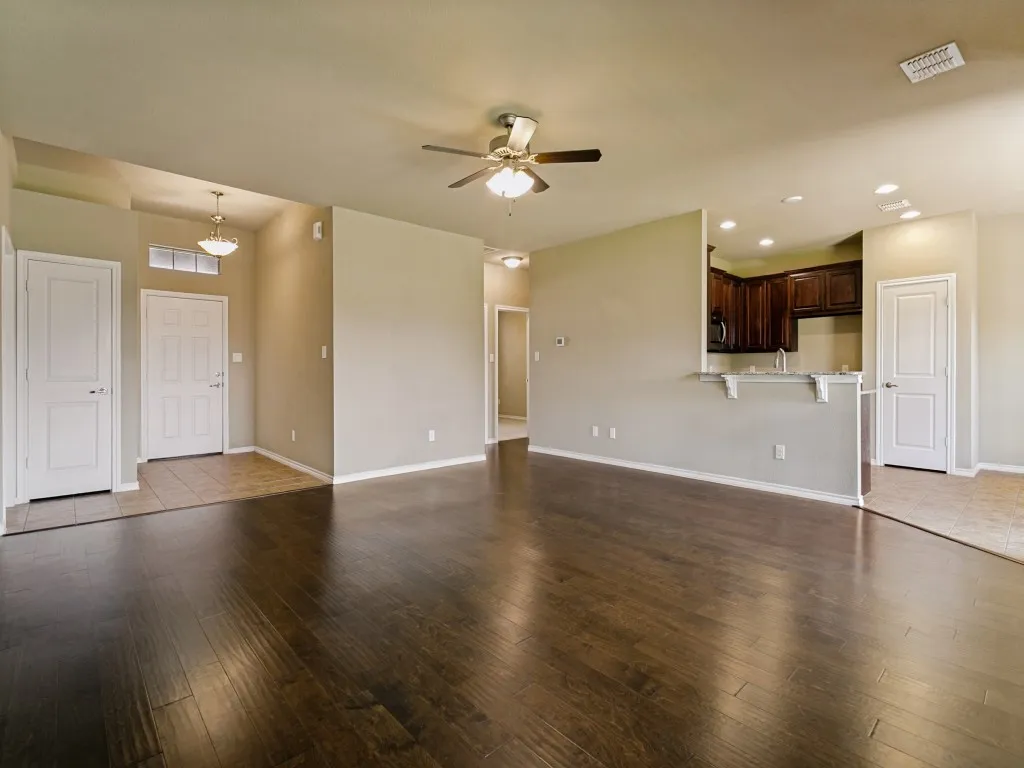 Single Family Residence For Rent in Denton County , 4009 Kensington Drive, Sanger, Texas 76266, 3 Bedroom, 2 Bathroom, 2 Garage spaces, 1,617 Sqft, built in 2018, mls#21382915, Real Estate Agent in Sanger, Homes For Rent in Denton county, Homes For Rent in Sanger, Realtor in Sanger Texas, Real Estate Brokerage Independent Realty Texas, Luminita Cordes Realtor
