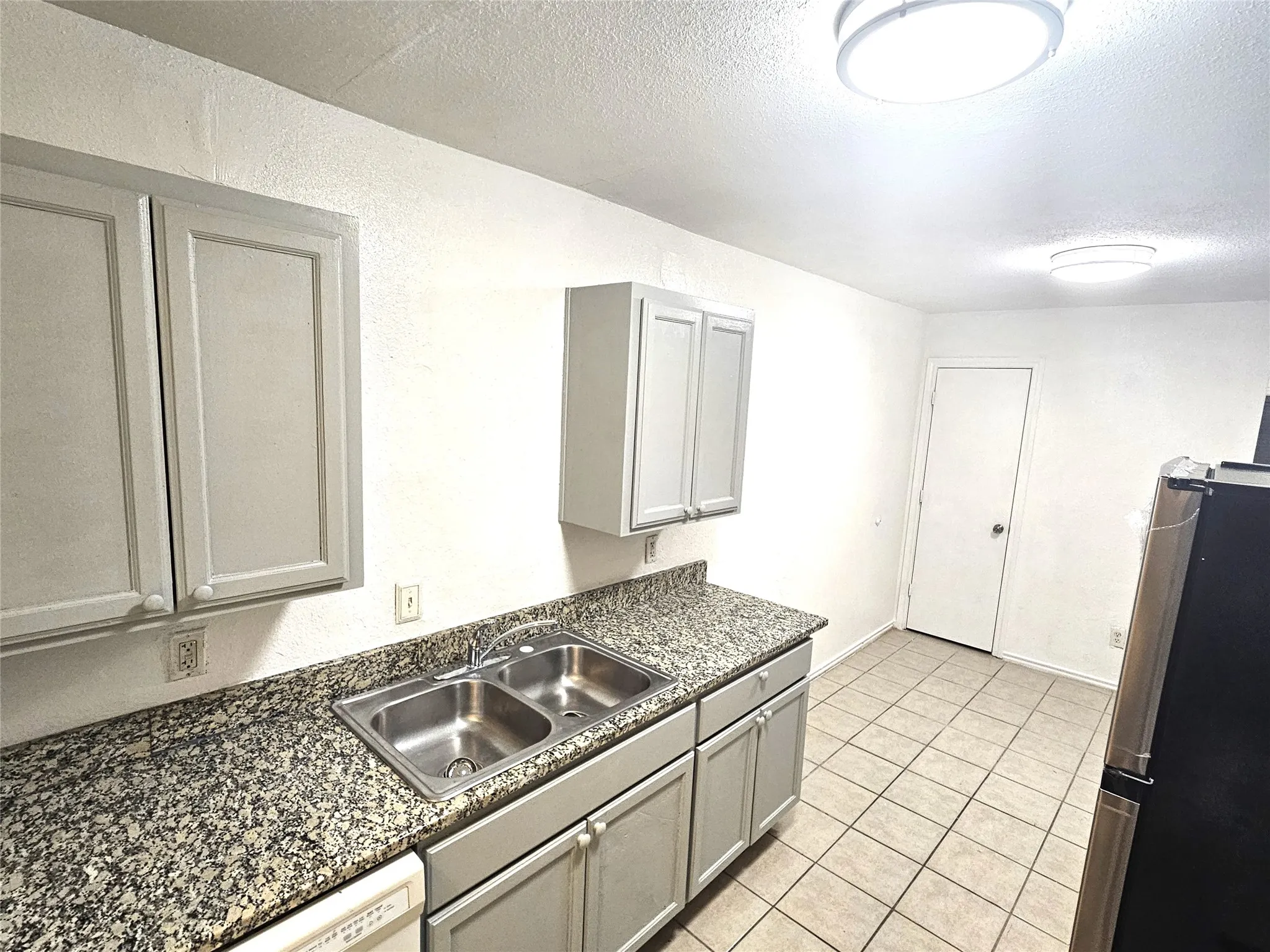 Duplex For Sale in Tarrant County , 2837 & 2839 Ave J, Fort Worth, Texas 76105, 6 Bedroom, 4 Bathroom, Garage spaces, 0 Sqft, built in 2005, mls#21382918, Real Estate Agent in Fort Worth, Homes For Sale in Tarrant county, Homes For Sale in Fort Worth, Realtor in Fort Worth Texas, Real Estate Brokerage Independent Realty Texas, Luminita Cordes Realtor