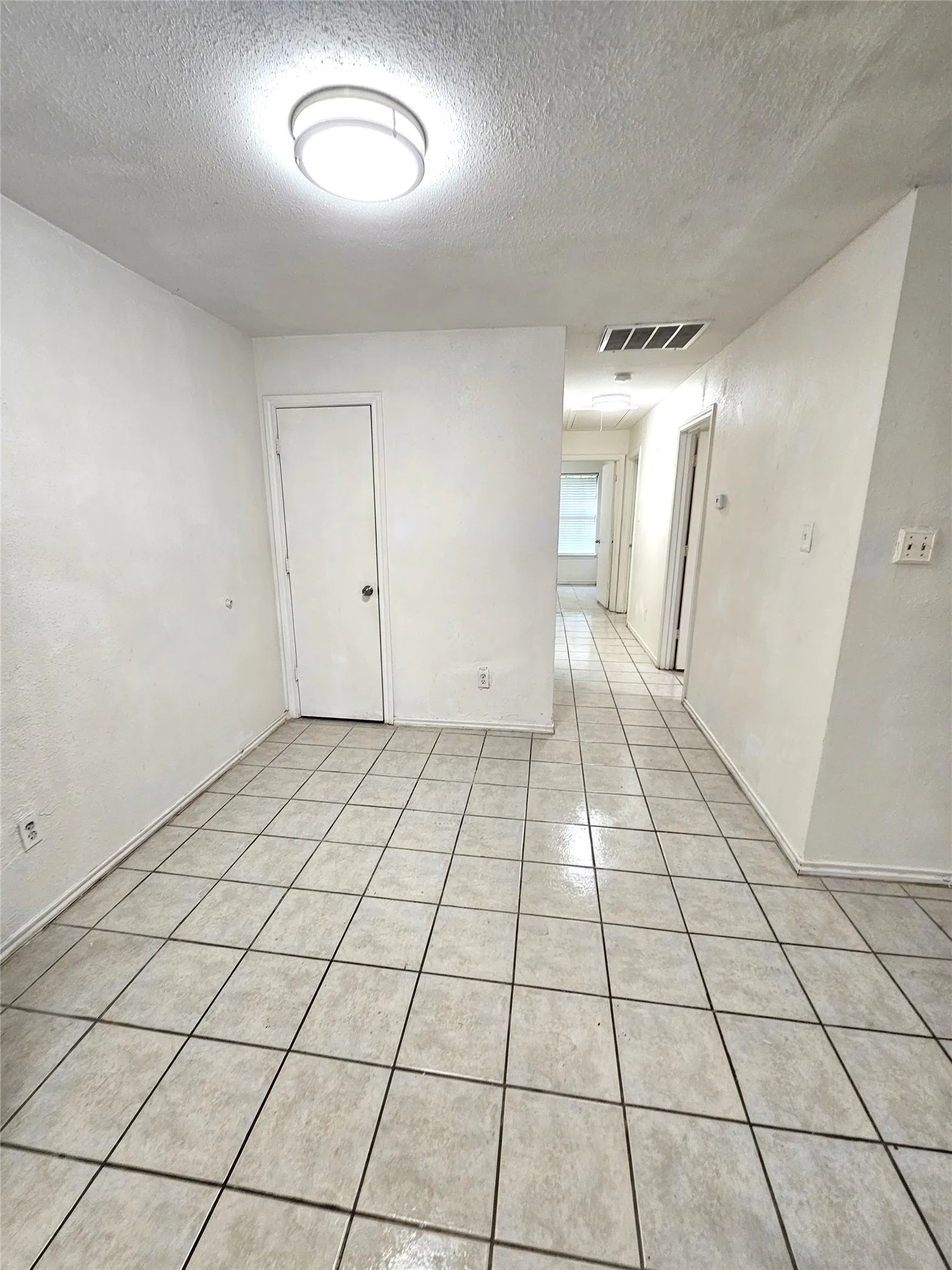 Duplex For Sale in Tarrant County , 2837 & 2839 Ave J, Fort Worth, Texas 76105, 6 Bedroom, 4 Bathroom, Garage spaces, 0 Sqft, built in 2005, mls#21382918, Real Estate Agent in Fort Worth, Homes For Sale in Tarrant county, Homes For Sale in Fort Worth, Realtor in Fort Worth Texas, Real Estate Brokerage Independent Realty Texas, Luminita Cordes Realtor
