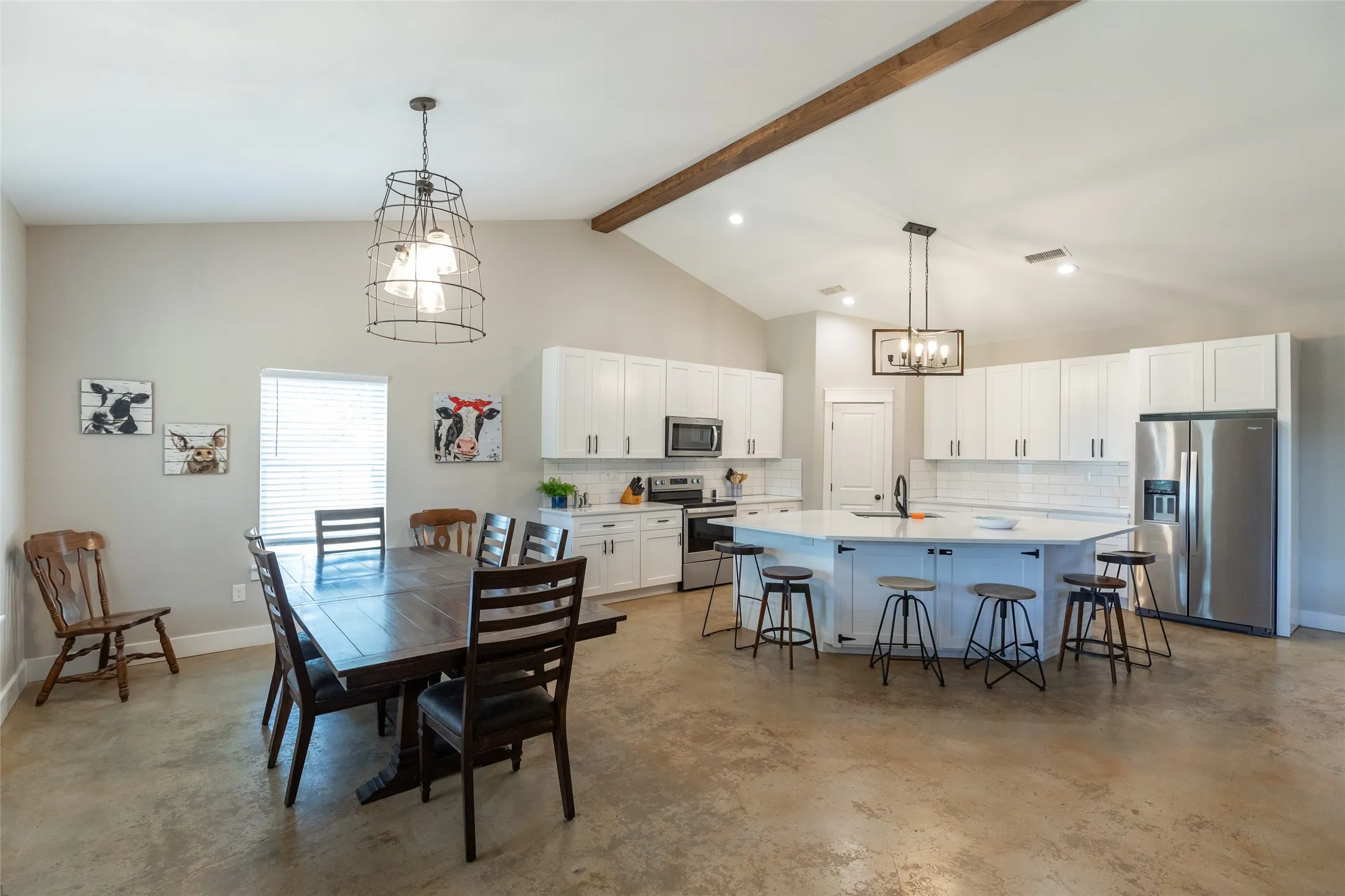 Single Family Residence For Rent in Taylor County , 138 County Road 127 B, Tuscola, Texas 79562, 3 Bedroom, 2 Bathroom, Garage spaces, 2,000 Sqft, built in 2022, mls#21382920, Real Estate Agent in Tuscola, Homes For Rent in Taylor county, Homes For Rent in Tuscola, Realtor in Tuscola Texas, Real Estate Brokerage Independent Realty Texas, Luminita Cordes Realtor