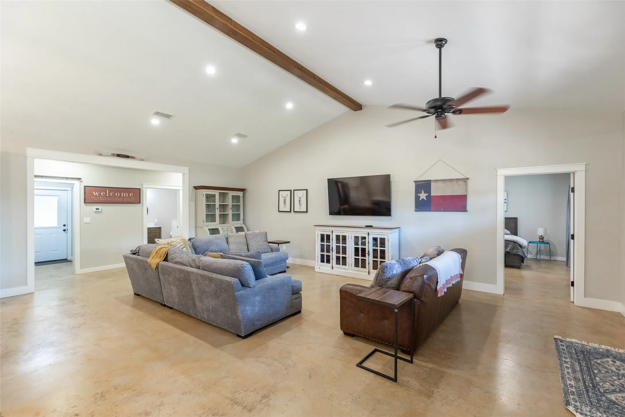 Single Family Residence For Rent in Taylor County , 138 County Road 127 B, Tuscola, Texas 79562, 3 Bedroom, 2 Bathroom, Garage spaces, 2,000 Sqft, built in 2022, mls#21382920, Real Estate Agent in Tuscola, Homes For Rent in Taylor county, Homes For Rent in Tuscola, Realtor in Tuscola Texas, Real Estate Brokerage Independent Realty Texas, Luminita Cordes Realtor