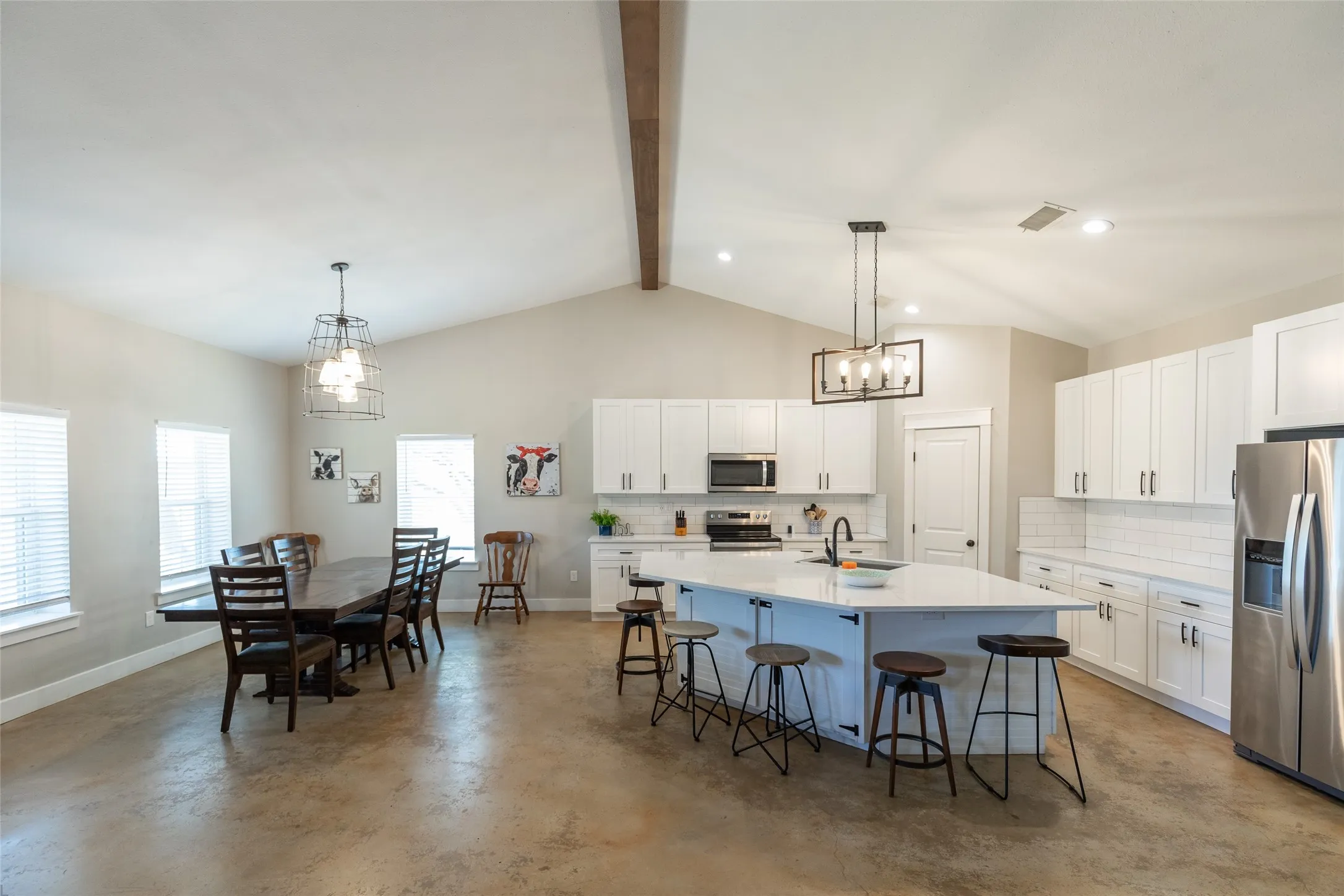 Single Family Residence For Rent in Taylor County , 138 County Road 127 B, Tuscola, Texas 79562, 3 Bedroom, 2 Bathroom, Garage spaces, 2,000 Sqft, built in 2022, mls#21382920, Real Estate Agent in Tuscola, Homes For Rent in Taylor county, Homes For Rent in Tuscola, Realtor in Tuscola Texas, Real Estate Brokerage Independent Realty Texas, Luminita Cordes Realtor