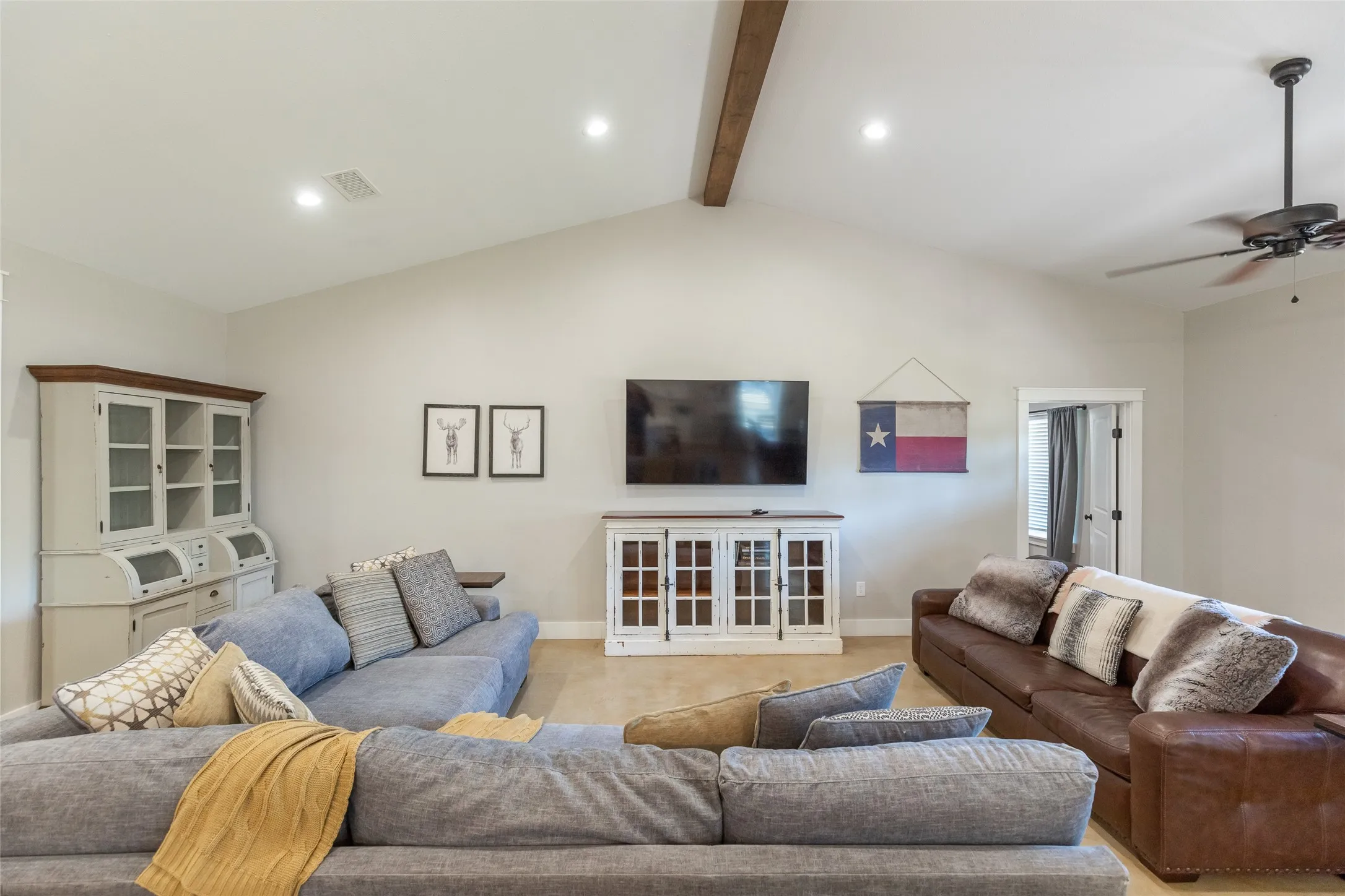 Single Family Residence For Rent in Taylor County , 138 County Road 127 B, Tuscola, Texas 79562, 3 Bedroom, 2 Bathroom, Garage spaces, 2,000 Sqft, built in 2022, mls#21382920, Real Estate Agent in Tuscola, Homes For Rent in Taylor county, Homes For Rent in Tuscola, Realtor in Tuscola Texas, Real Estate Brokerage Independent Realty Texas, Luminita Cordes Realtor