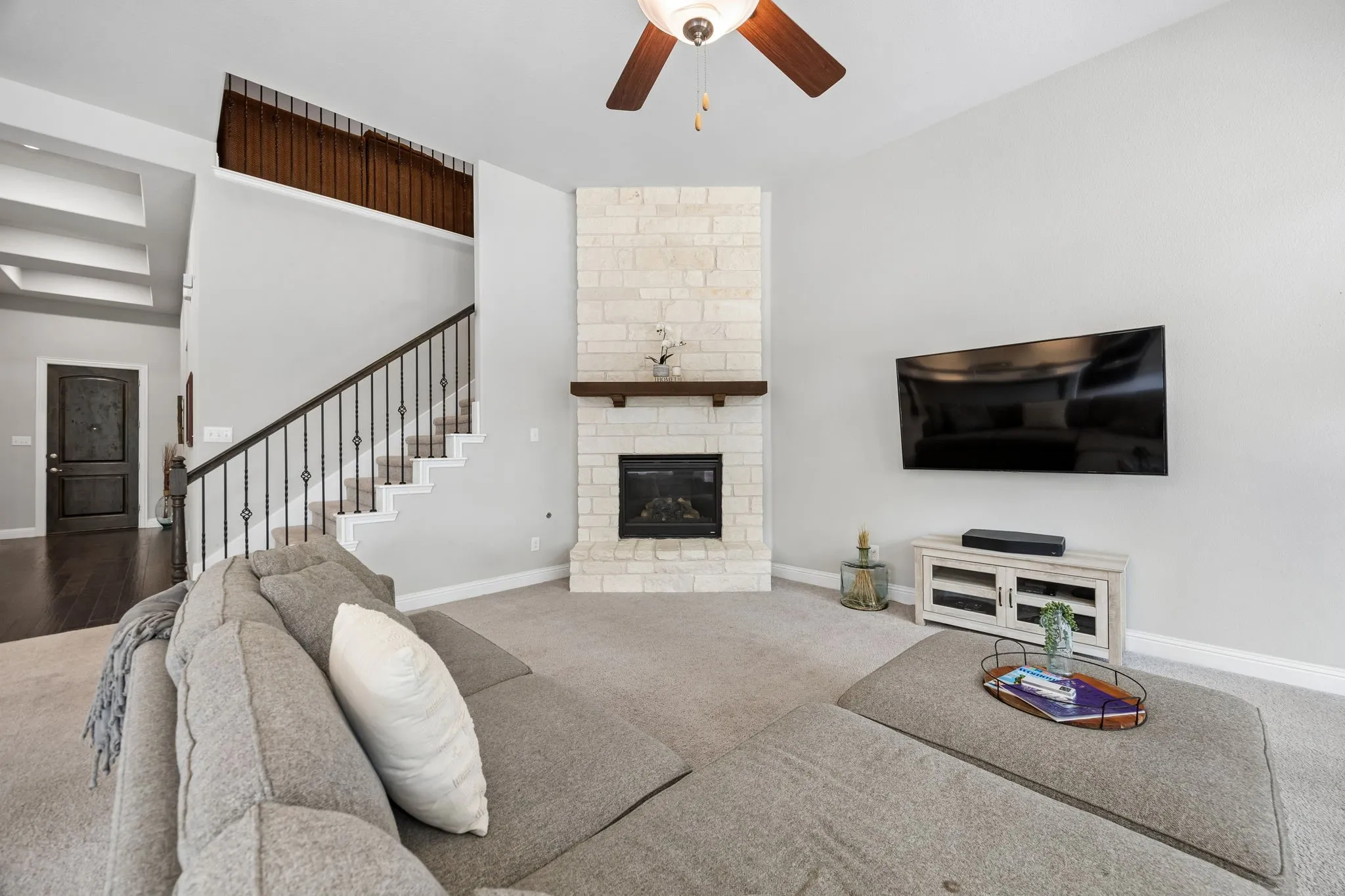Single Family Residence For Sale in Collin County , 7320 River Park Drive, Mc Kinney, Texas 75071, 3 Bedroom, 3 Bathroom, 2 Garage spaces, 3,093 Sqft, built in 2019, mls#21381666, Real Estate Agent in Mc Kinney, Homes For Sale in Collin county, Homes For Sale in Mc Kinney, Realtor in Mc Kinney Texas, Real Estate Brokerage Independent Realty Texas, Luminita Cordes Realtor
