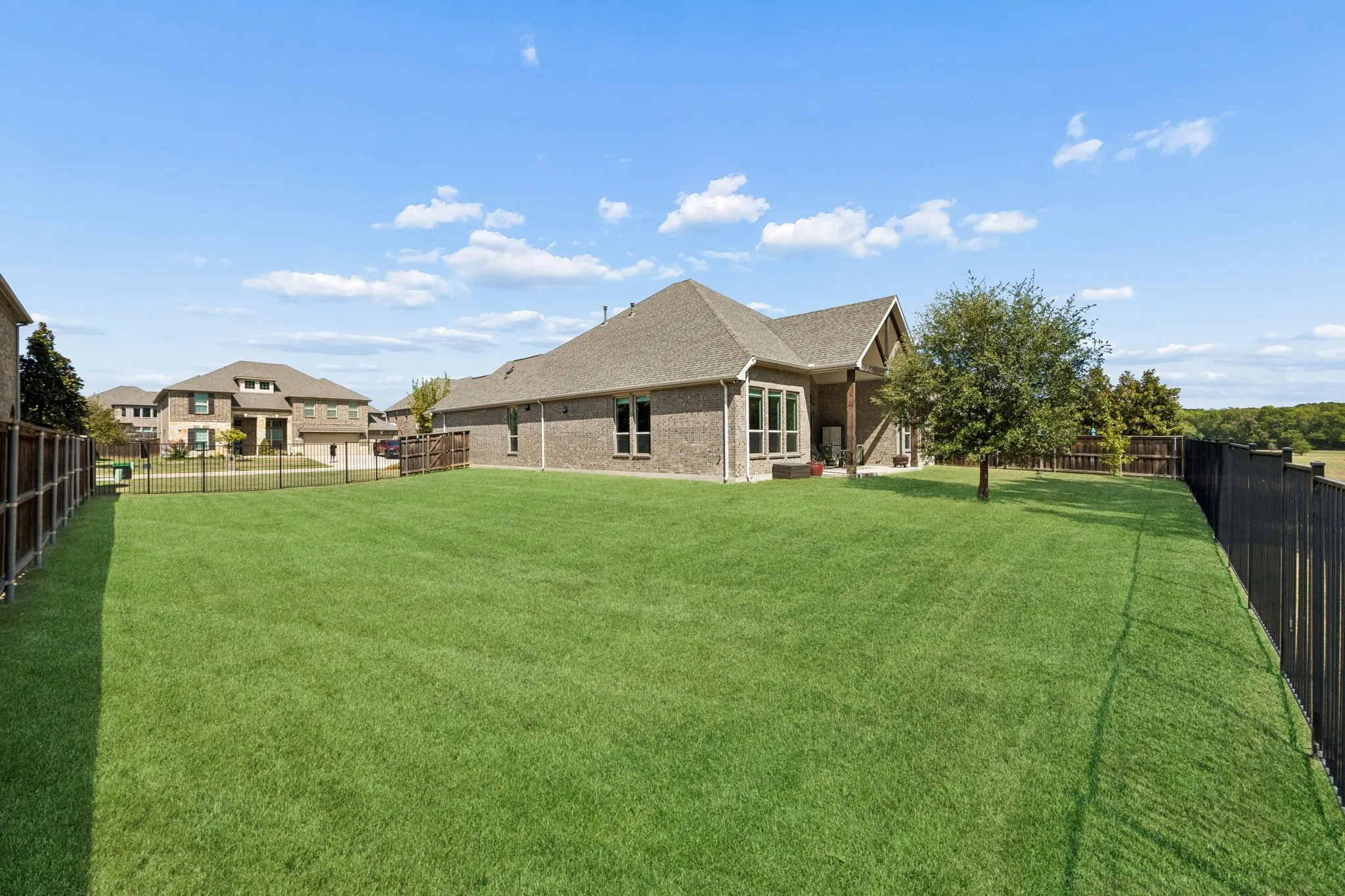 Single Family Residence For Sale in Collin County , 7320 River Park Drive, Mc Kinney, Texas 75071, 3 Bedroom, 3 Bathroom, 2 Garage spaces, 3,093 Sqft, built in 2019, mls#21381666, Real Estate Agent in Mc Kinney, Homes For Sale in Collin county, Homes For Sale in Mc Kinney, Realtor in Mc Kinney Texas, Real Estate Brokerage Independent Realty Texas, Luminita Cordes Realtor