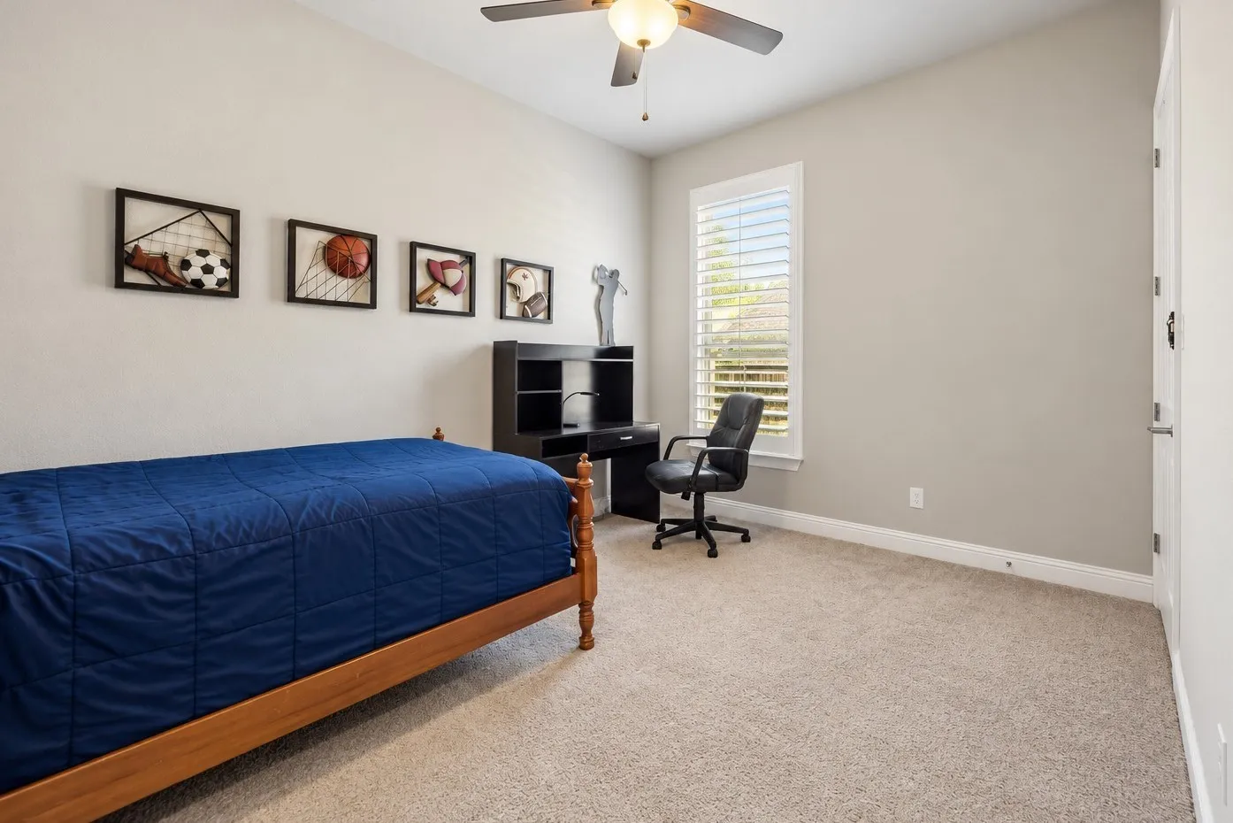 Single Family Residence For Sale in Collin County , 7320 River Park Drive, Mc Kinney, Texas 75071, 3 Bedroom, 3 Bathroom, 2 Garage spaces, 3,093 Sqft, built in 2019, mls#21381666, Real Estate Agent in Mc Kinney, Homes For Sale in Collin county, Homes For Sale in Mc Kinney, Realtor in Mc Kinney Texas, Real Estate Brokerage Independent Realty Texas, Luminita Cordes Realtor