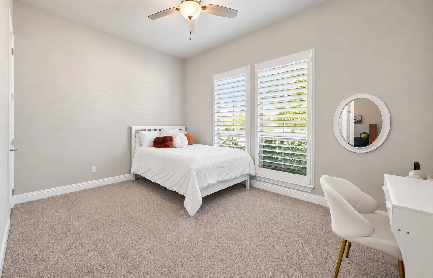 Single Family Residence For Sale in Collin County , 7320 River Park Drive, Mc Kinney, Texas 75071, 3 Bedroom, 3 Bathroom, 2 Garage spaces, 3,093 Sqft, built in 2019, mls#21381666, Real Estate Agent in Mc Kinney, Homes For Sale in Collin county, Homes For Sale in Mc Kinney, Realtor in Mc Kinney Texas, Real Estate Brokerage Independent Realty Texas, Luminita Cordes Realtor