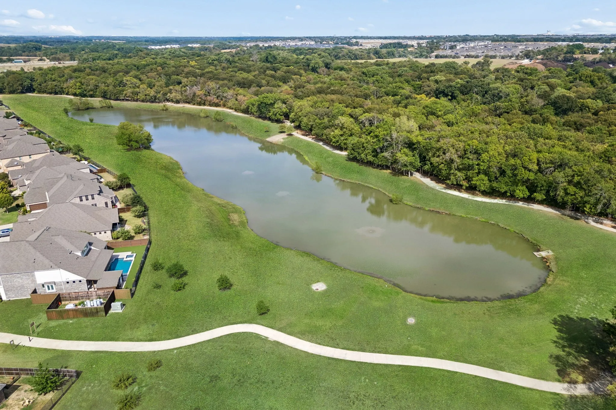 Single Family Residence For Sale in Collin County , 7320 River Park Drive, Mc Kinney, Texas 75071, 3 Bedroom, 3 Bathroom, 2 Garage spaces, 3,093 Sqft, built in 2019, mls#21381666, Real Estate Agent in Mc Kinney, Homes For Sale in Collin county, Homes For Sale in Mc Kinney, Realtor in Mc Kinney Texas, Real Estate Brokerage Independent Realty Texas, Luminita Cordes Realtor