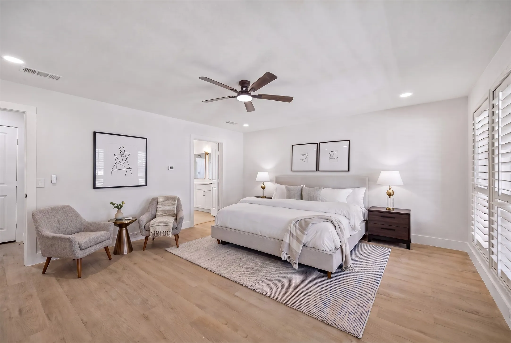 Single Family Residence For Sale in Dallas County , 1137 Seminary Ridge, Garland, Texas 75043, 3 Bedroom, 2 Bathroom, 2 Garage spaces, 2,204 Sqft, built in 1981, mls#21382820, Real Estate Agent in Garland, Homes For Sale in Dallas county, Homes For Sale in Garland, Realtor in Garland Texas, Real Estate Brokerage Independent Realty Texas, Luminita Cordes Realtor