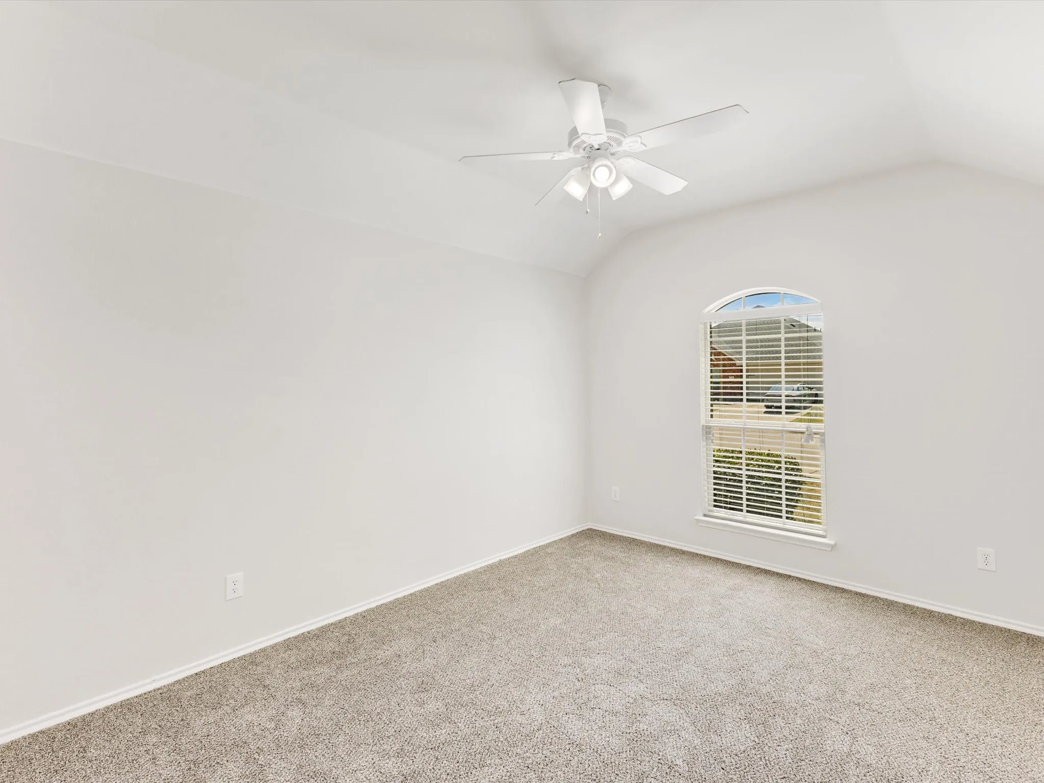 Front bedroom 1