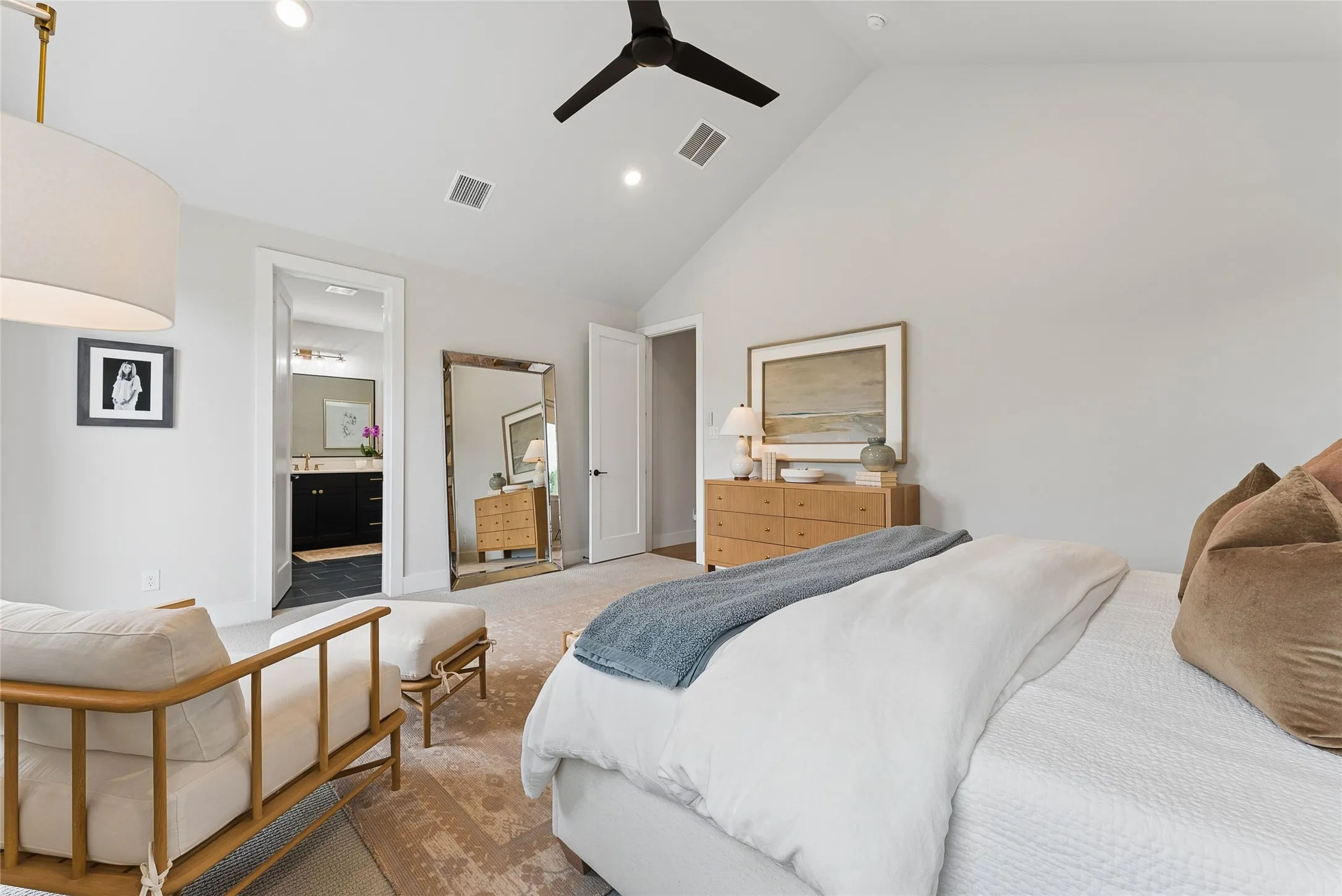Townhouse For Sale in Dallas County , 3922 Redding Row, Dallas, Texas 75220, 3 Bedroom, 3 Bathroom, 2 Garage spaces, 2,700 Sqft, built in 2021, mls#21377166, Real Estate Agent in Dallas, Homes For Sale in Dallas county, Homes For Sale in Dallas, Realtor in Dallas Texas, Real Estate Brokerage Independent Realty Texas, Luminita Cordes Realtor