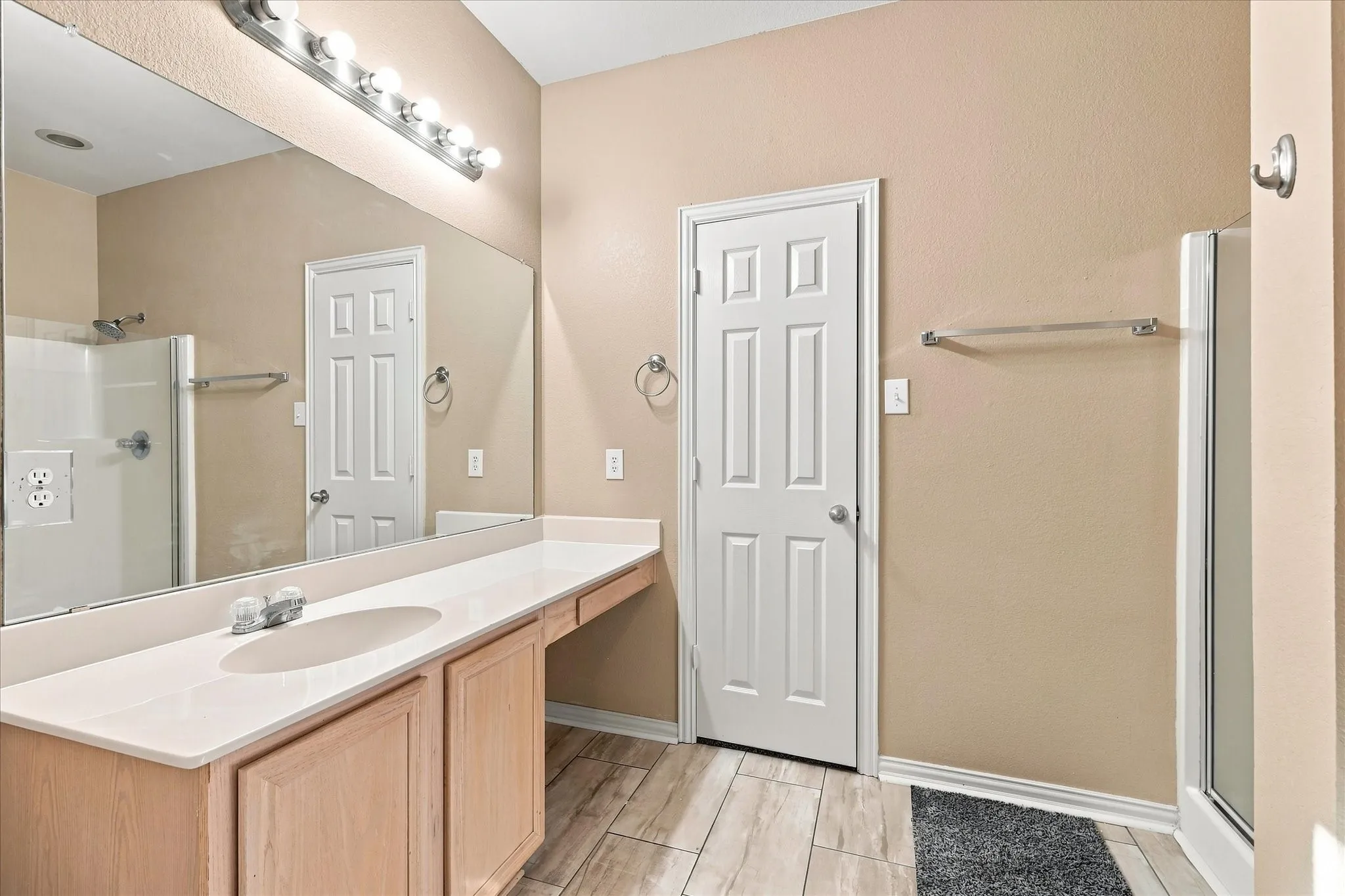 Single Family Residence For Sale in Denton County , 1395 Portsmouth Drive, Providence Village, Texas 76227, 4 Bedroom, 3 Bathroom, 2 Garage spaces, 1,609 Sqft, built in 2004, mls#21380800, Real Estate Agent in Providence Village, Homes For Sale in Denton county, Homes For Sale in Providence Village, Realtor in Providence Village Texas, Real Estate Brokerage Independent Realty Texas, Luminita Cordes Realtor