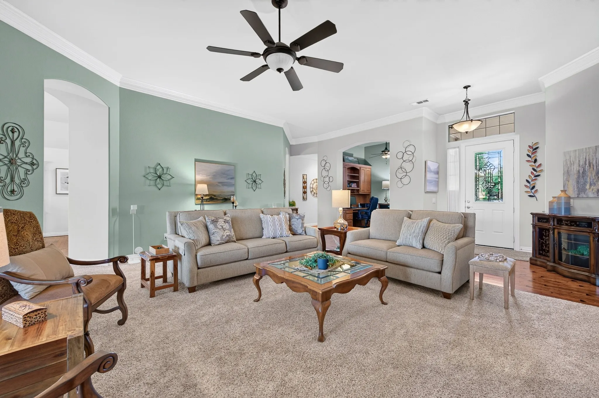 Single Family Residence For Sale in Denton County , 9941 Grandview Drive, Denton, Texas 76207, 3 Bedroom, 2 Bathroom, 3 Garage spaces, 2,368 Sqft, built in 2005, mls#21378311, Real Estate Agent in Denton, Homes For Sale in Denton county, Homes For Sale in Denton, Realtor in Denton Texas, Real Estate Brokerage Independent Realty Texas, Luminita Cordes Realtor