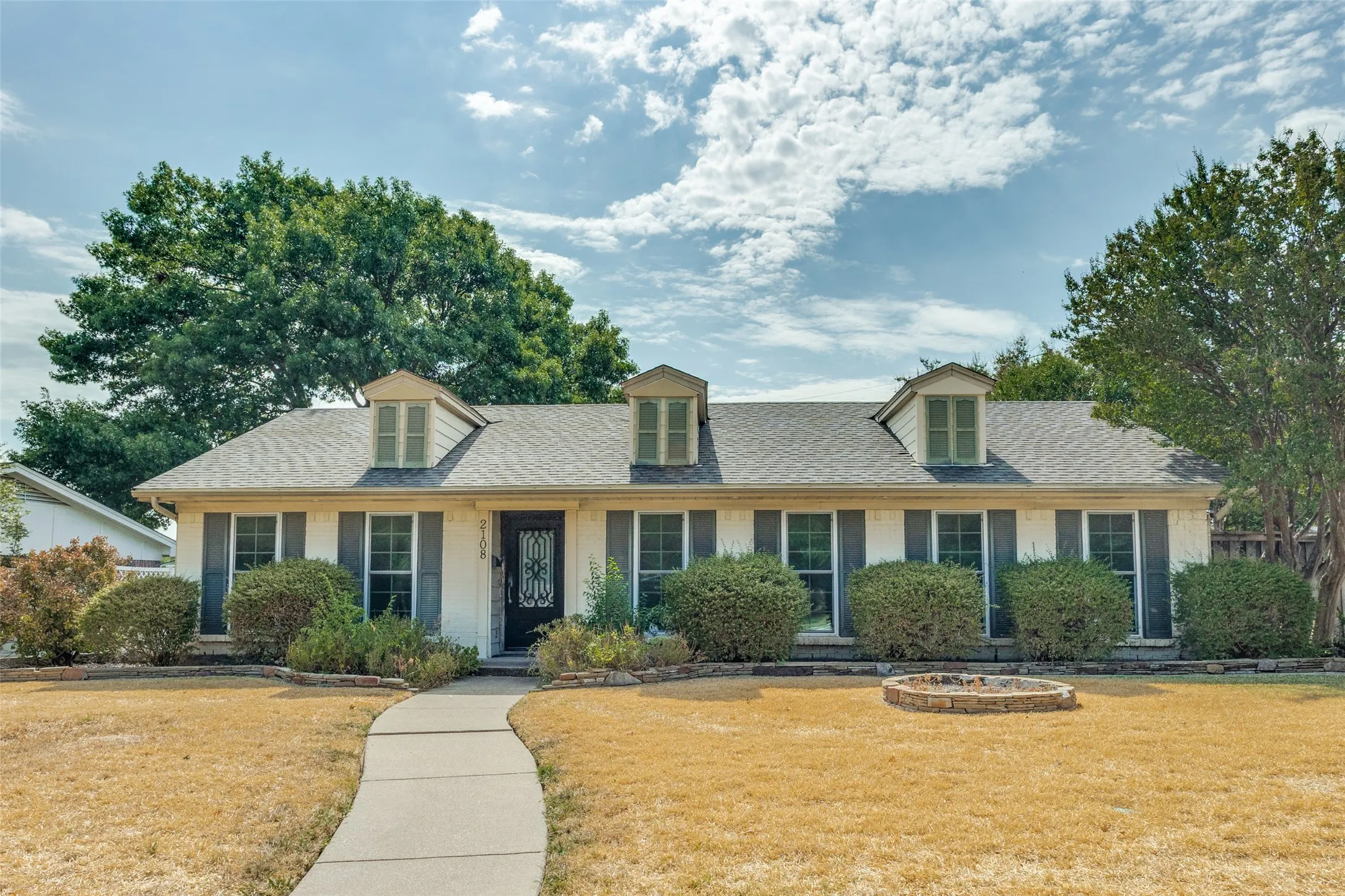 Single Family Residence For Sale in Dallas County , 2108 Custer Parkway, Richardson, Texas 75080, 3 Bedroom, 2 Bathroom, Garage spaces, 1,480 Sqft, built in 1967, mls#21381716, Real Estate Agent in Richardson, Homes For Sale in Dallas county, Homes For Sale in Richardson, Realtor in Richardson Texas, Real Estate Brokerage Independent Realty Texas, Luminita Cordes Realtor