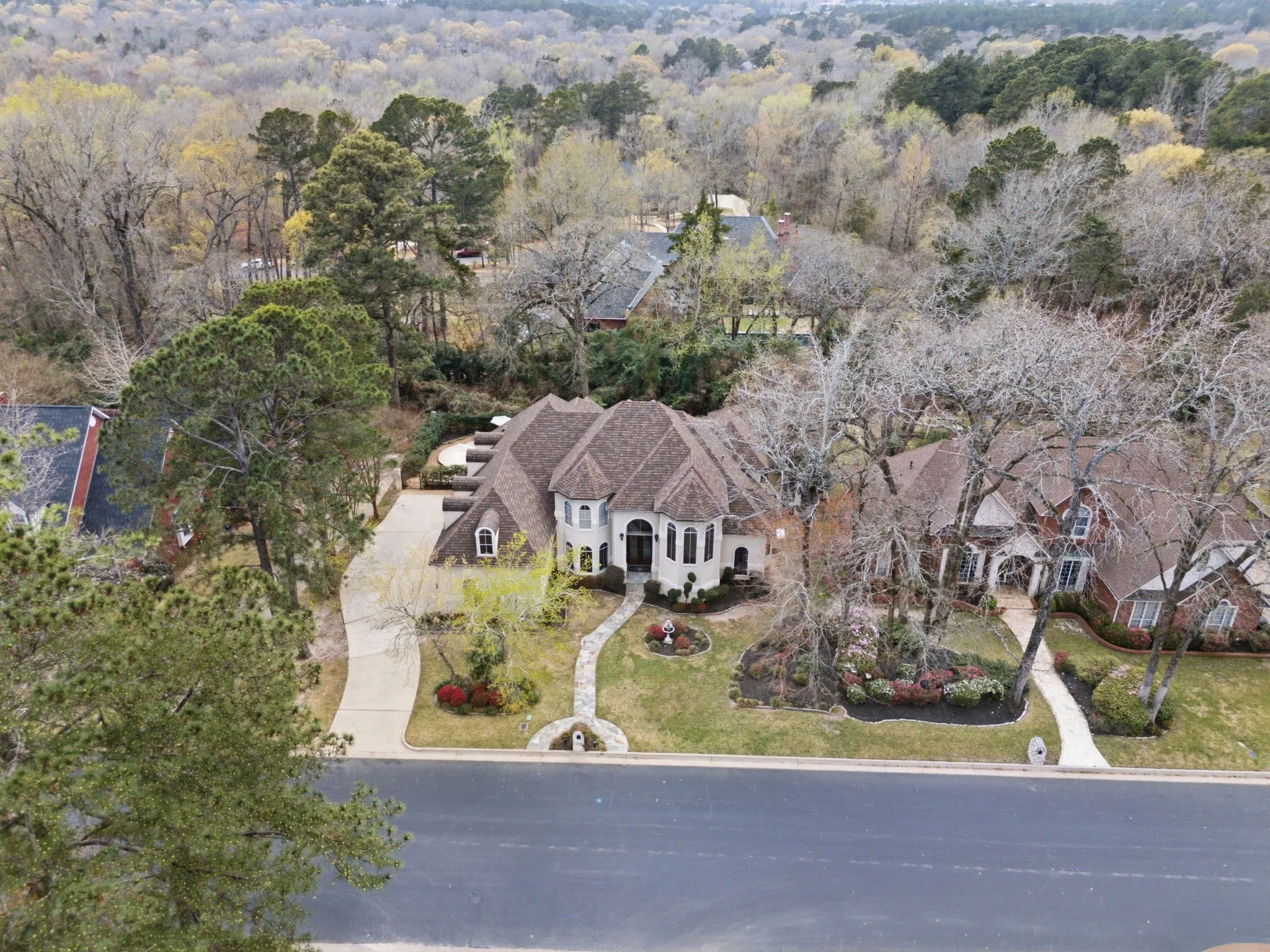 Single Family Residence For Sale in Smith County , 3645 Woods Boulevard, Tyler, Texas 75707, 4 Bedroom, 5 Bathroom, 4 Garage spaces, 4,478 Sqft, built in 1998, mls#21382932, Real Estate Agent in Tyler, Homes For Sale in Smith county, Homes For Sale in Tyler, Realtor in Tyler Texas, Real Estate Brokerage Independent Realty Texas, Luminita Cordes Realtor