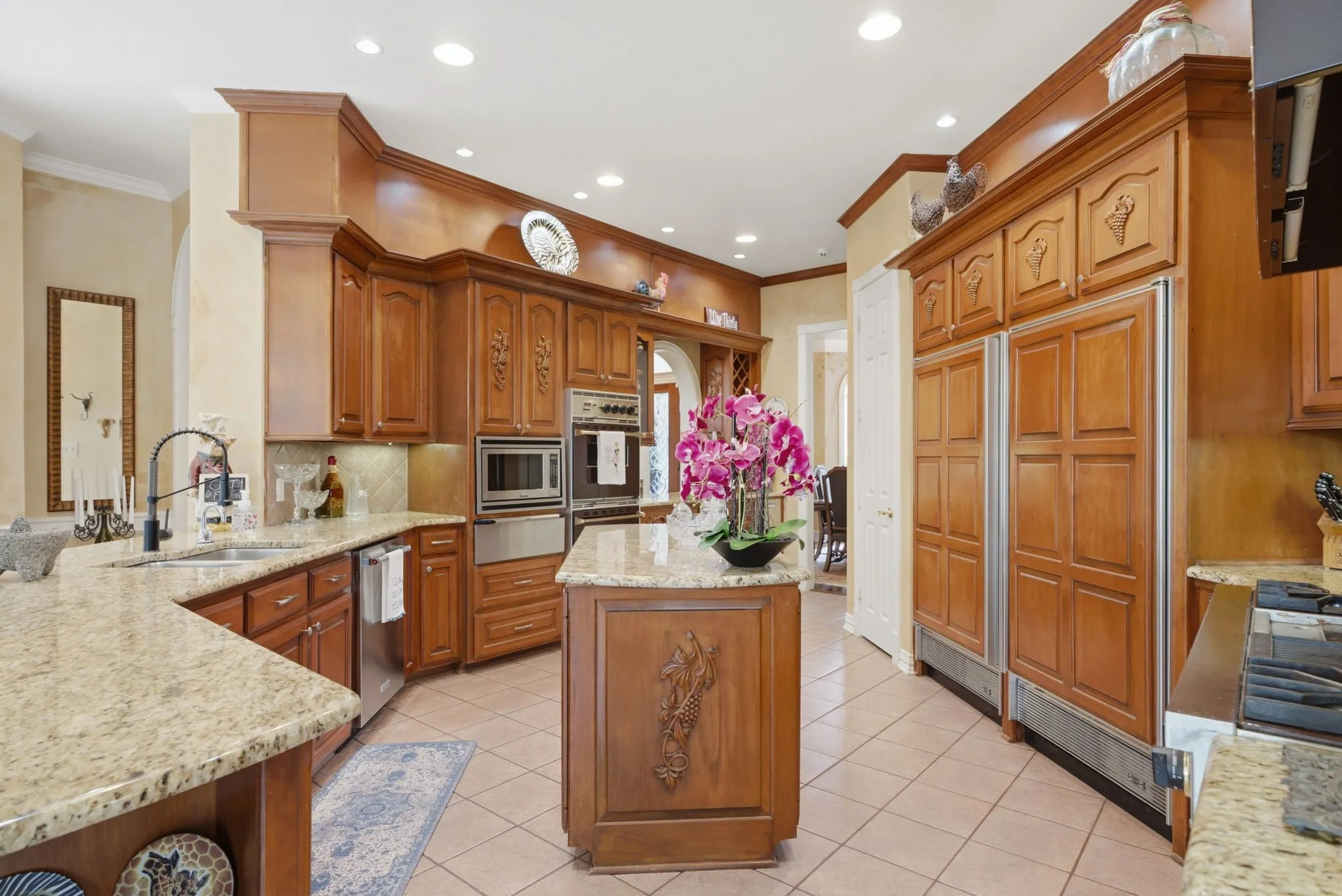 Single Family Residence For Sale in Smith County , 3645 Woods Boulevard, Tyler, Texas 75707, 4 Bedroom, 5 Bathroom, 4 Garage spaces, 4,478 Sqft, built in 1998, mls#21382932, Real Estate Agent in Tyler, Homes For Sale in Smith county, Homes For Sale in Tyler, Realtor in Tyler Texas, Real Estate Brokerage Independent Realty Texas, Luminita Cordes Realtor