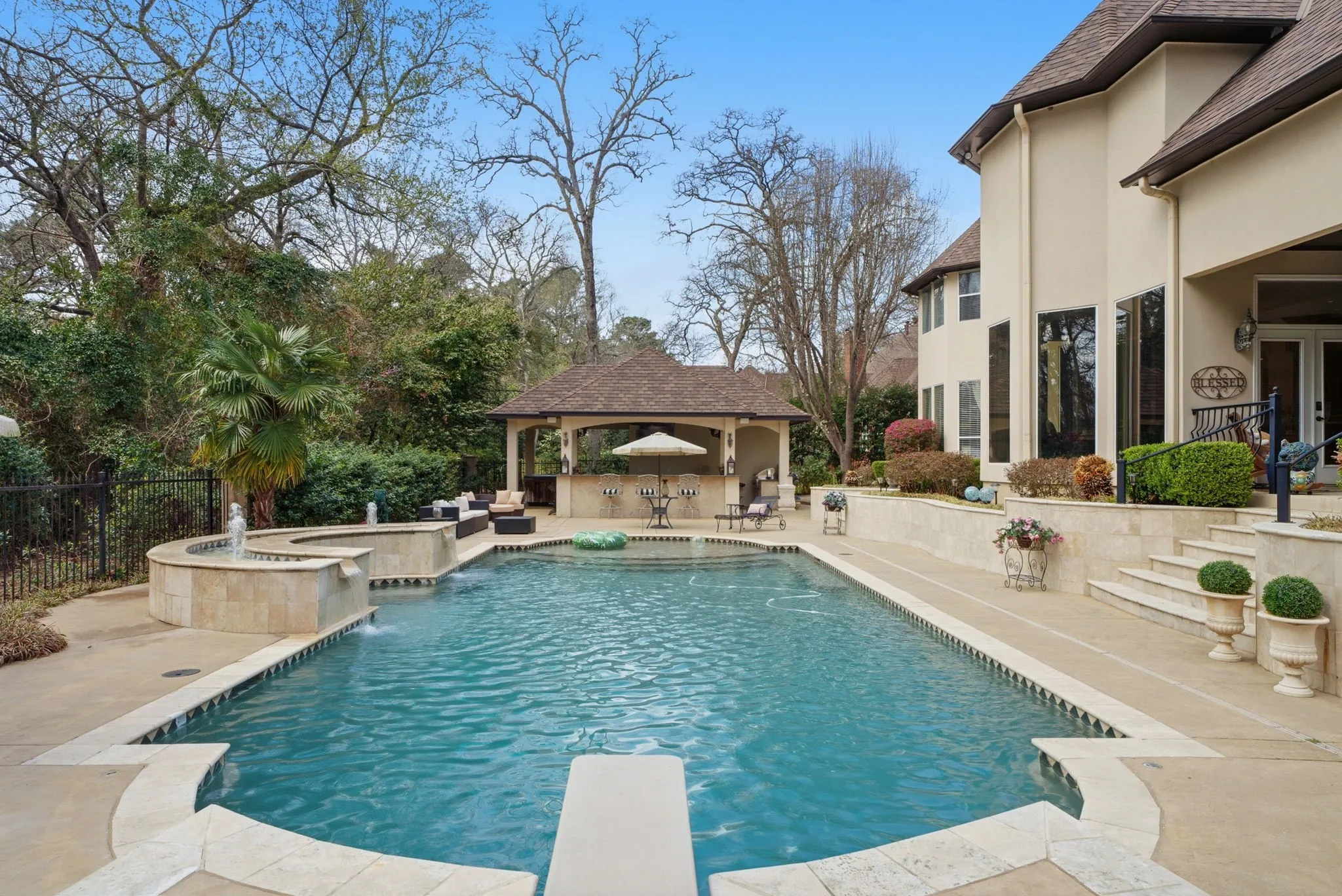 Single Family Residence For Sale in Smith County , 3645 Woods Boulevard, Tyler, Texas 75707, 4 Bedroom, 5 Bathroom, 4 Garage spaces, 4,478 Sqft, built in 1998, mls#21382932, Real Estate Agent in Tyler, Homes For Sale in Smith county, Homes For Sale in Tyler, Realtor in Tyler Texas, Real Estate Brokerage Independent Realty Texas, Luminita Cordes Realtor