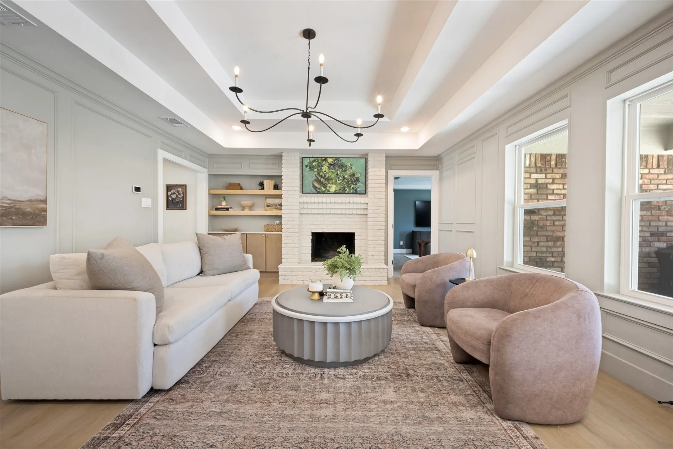 Single Family Residence For Sale in Tarrant County , 3700 Cliffwood Drive, Colleyville, Texas 76034, 3 Bedroom, 3 Bathroom, 2 Garage spaces, 2,267 Sqft, built in 1983, mls#21380627, Real Estate Agent in Colleyville, Homes For Sale in Tarrant county, Homes For Sale in Colleyville, Realtor in Colleyville Texas, Real Estate Brokerage Independent Realty Texas, Luminita Cordes Realtor