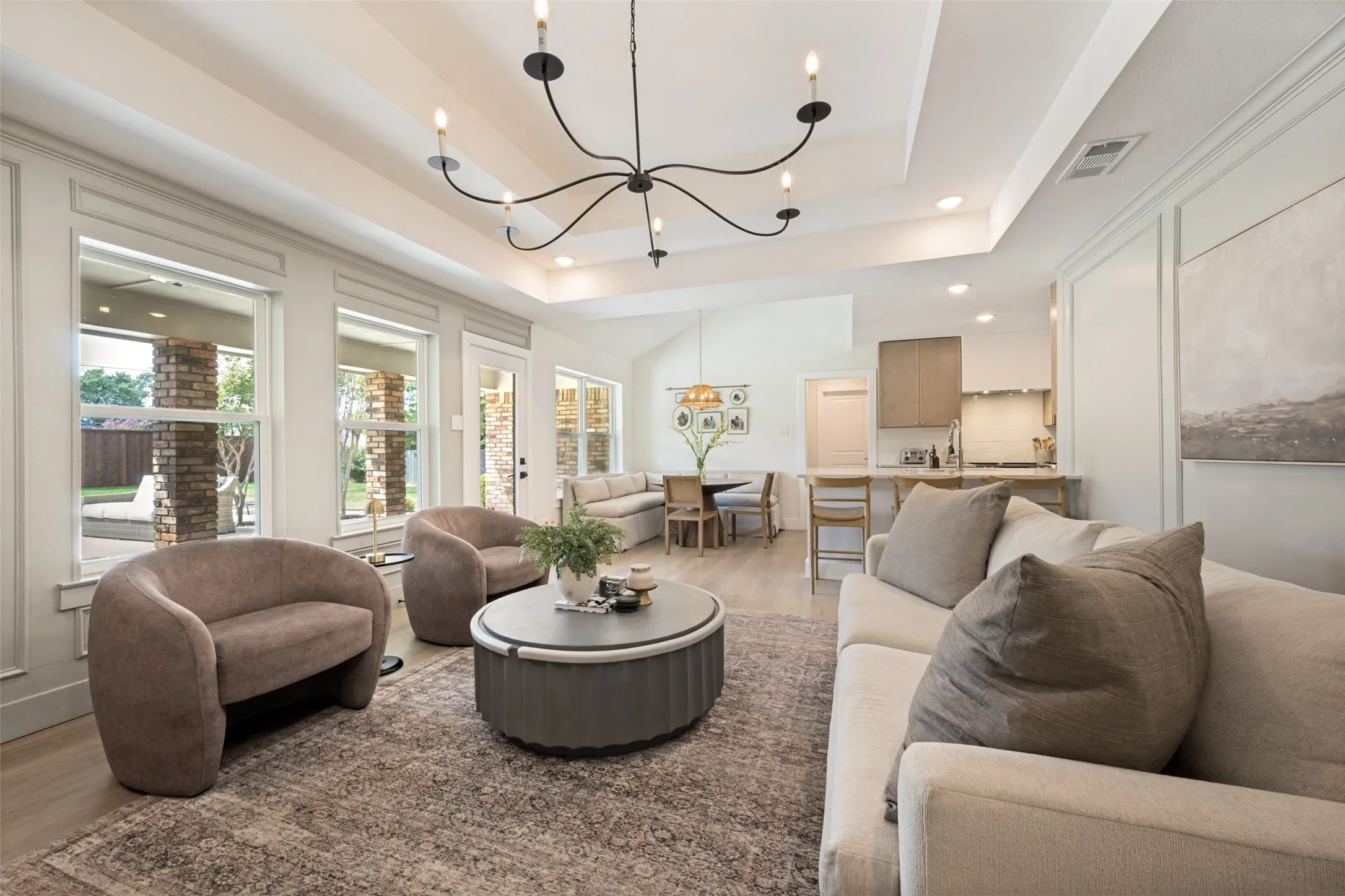 Single Family Residence For Sale in Tarrant County , 3700 Cliffwood Drive, Colleyville, Texas 76034, 3 Bedroom, 3 Bathroom, 2 Garage spaces, 2,267 Sqft, built in 1983, mls#21380627, Real Estate Agent in Colleyville, Homes For Sale in Tarrant county, Homes For Sale in Colleyville, Realtor in Colleyville Texas, Real Estate Brokerage Independent Realty Texas, Luminita Cordes Realtor