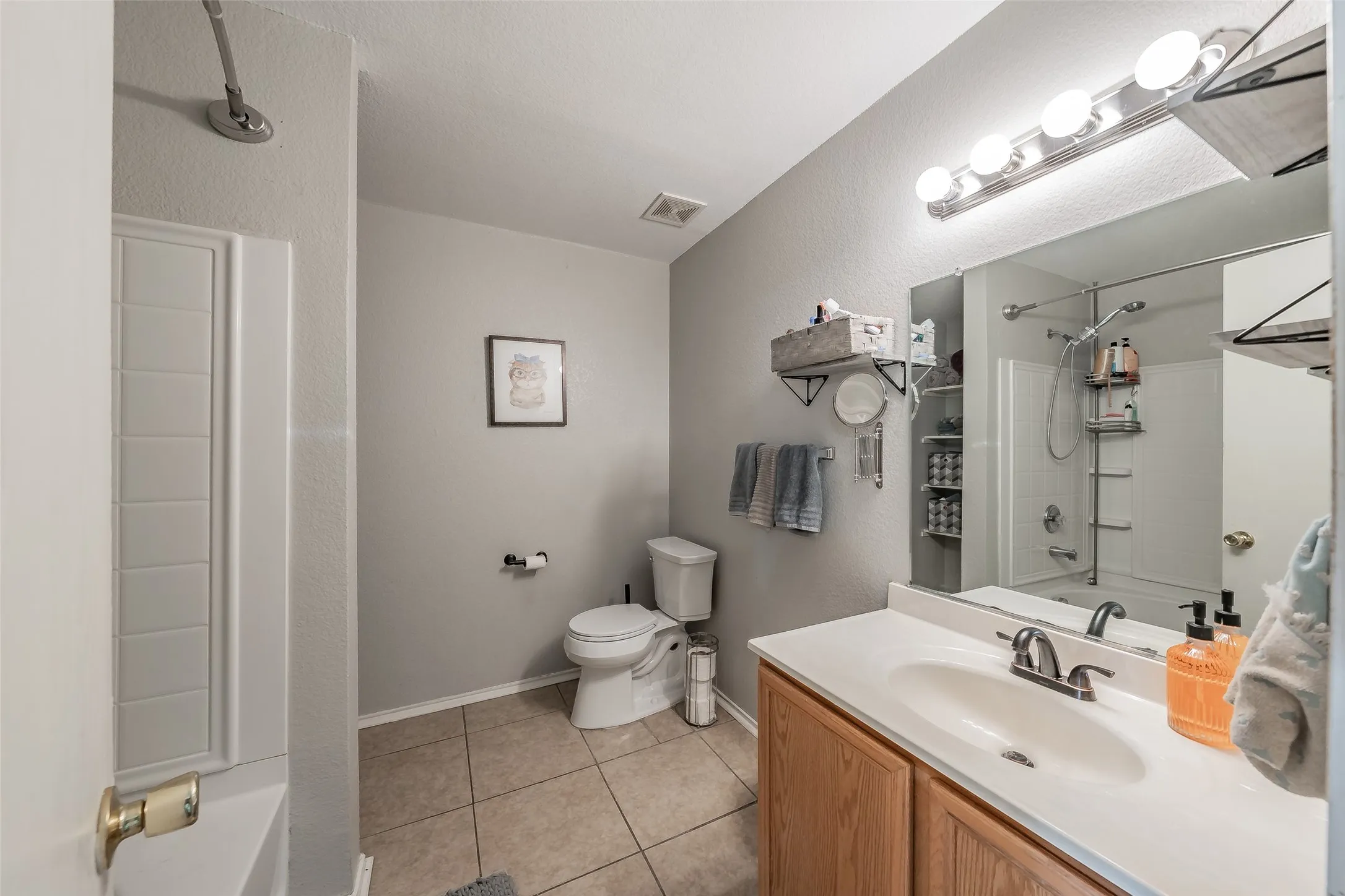 Single Family Residence For Sale in Denton County , 135 Ringneck Drive, Sanger, Texas 76266, 4 Bedroom, 2 Bathroom, 2 Garage spaces, 1,760 Sqft, built in 2006, mls#21377275, Real Estate Agent in Sanger, Homes For Sale in Denton county, Homes For Sale in Sanger, Realtor in Sanger Texas, Real Estate Brokerage Independent Realty Texas, Luminita Cordes Realtor