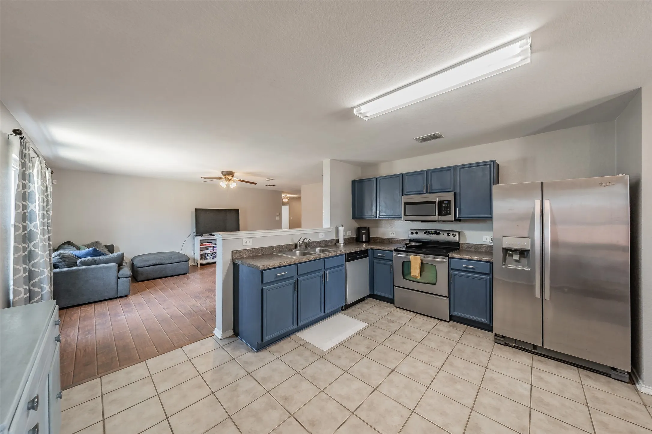Single Family Residence For Sale in Denton County , 135 Ringneck Drive, Sanger, Texas 76266, 4 Bedroom, 2 Bathroom, 2 Garage spaces, 1,760 Sqft, built in 2006, mls#21377275, Real Estate Agent in Sanger, Homes For Sale in Denton county, Homes For Sale in Sanger, Realtor in Sanger Texas, Real Estate Brokerage Independent Realty Texas, Luminita Cordes Realtor