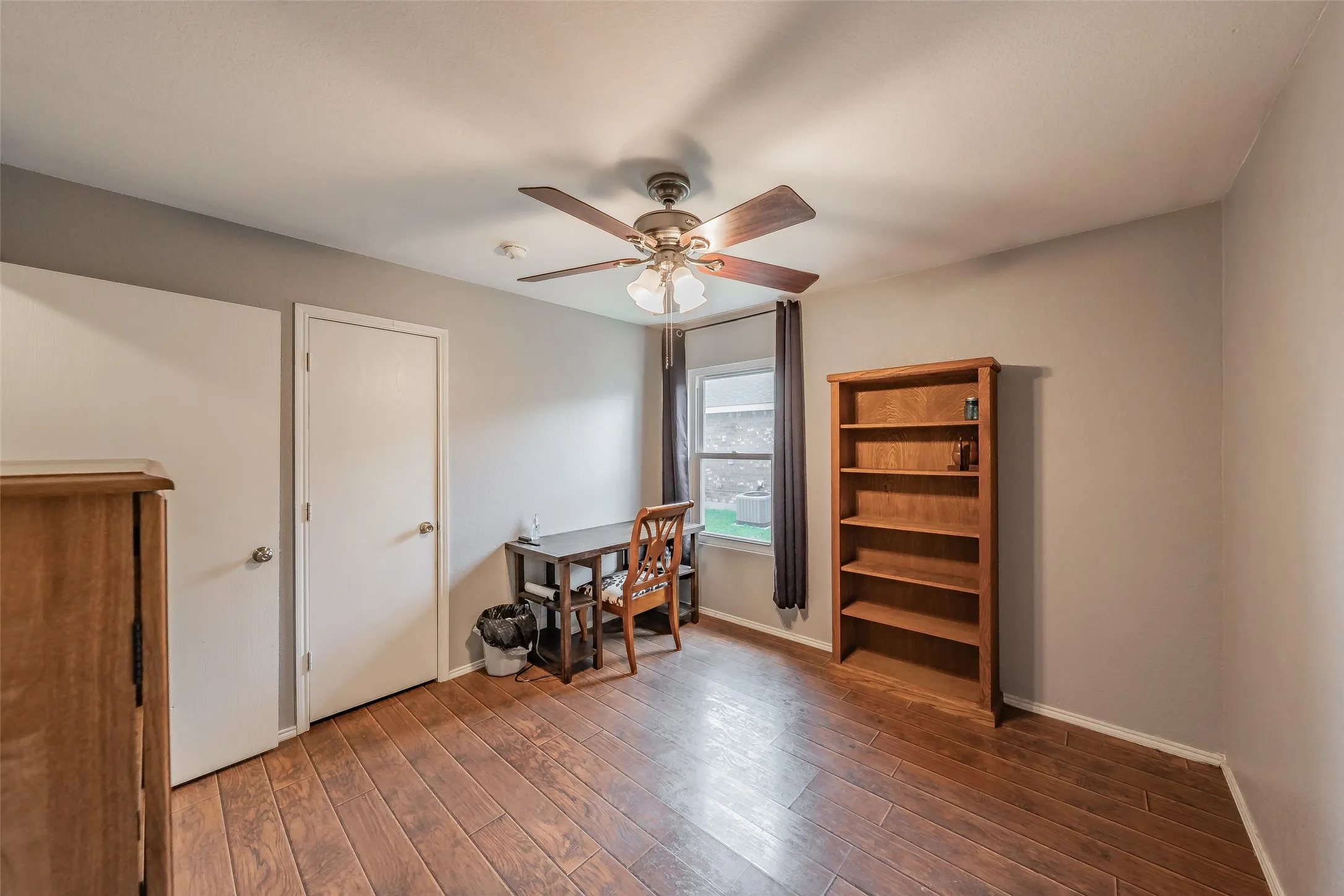Single Family Residence For Sale in Denton County , 135 Ringneck Drive, Sanger, Texas 76266, 4 Bedroom, 2 Bathroom, 2 Garage spaces, 1,760 Sqft, built in 2006, mls#21377275, Real Estate Agent in Sanger, Homes For Sale in Denton county, Homes For Sale in Sanger, Realtor in Sanger Texas, Real Estate Brokerage Independent Realty Texas, Luminita Cordes Realtor