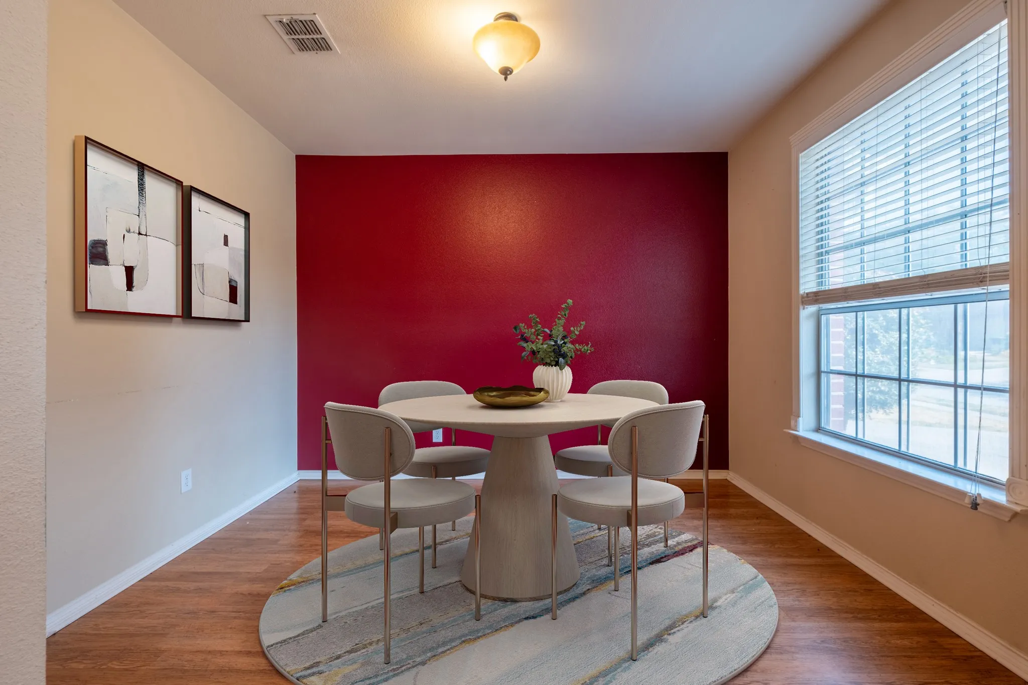 Single Family Residence For Sale in Denton County , 1619 Mallard Drive, Corinth, Texas 76210, 4 Bedroom, 3 Bathroom, 2 Garage spaces, 2,705 Sqft, built in 1999, mls#21382870, Real Estate Agent in Corinth, Homes For Sale in Denton county, Homes For Sale in Corinth, Realtor in Corinth Texas, Real Estate Brokerage Independent Realty Texas, Luminita Cordes Realtor