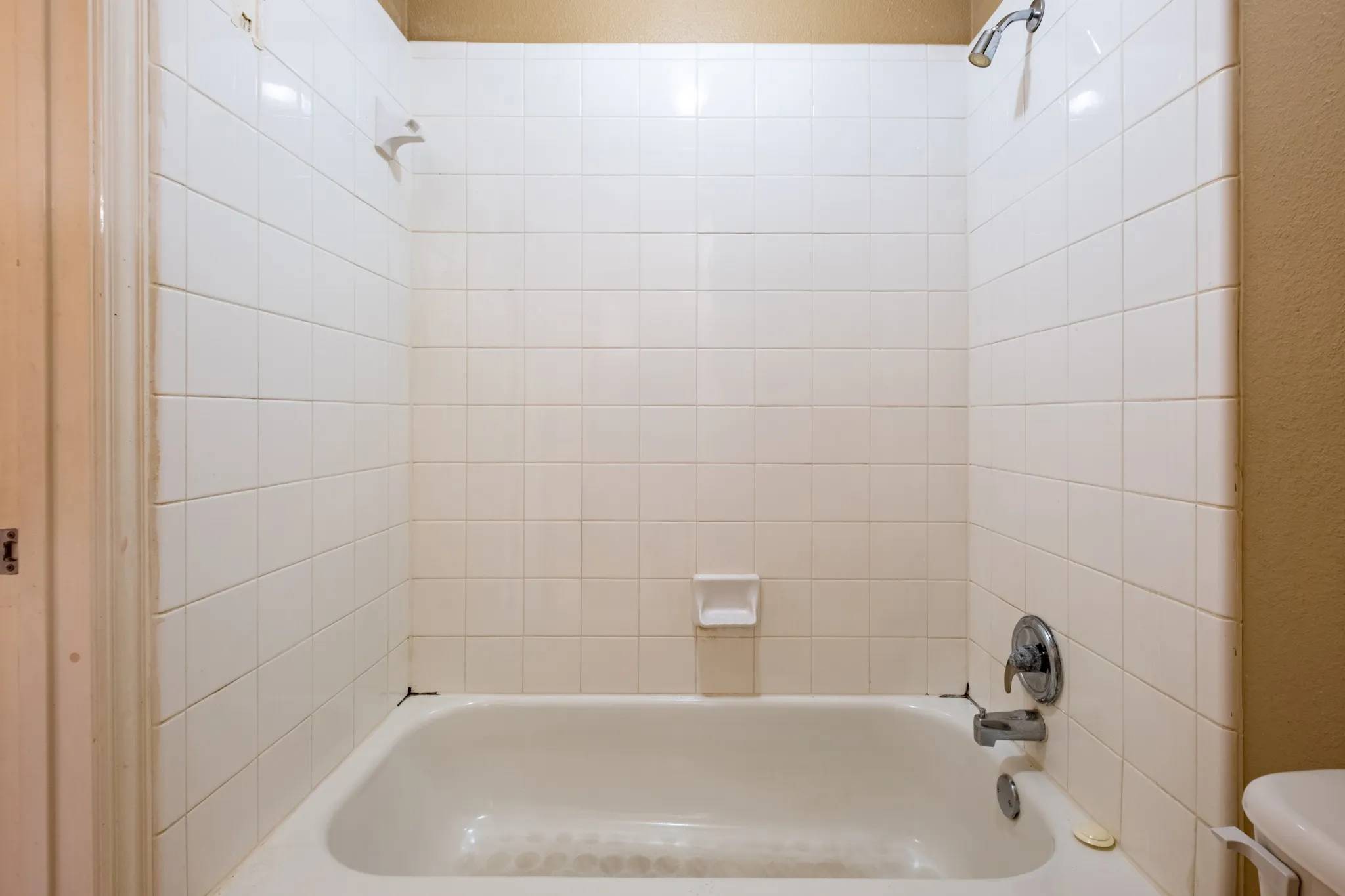 Single Family Residence For Sale in Denton County , 1619 Mallard Drive, Corinth, Texas 76210, 4 Bedroom, 3 Bathroom, 2 Garage spaces, 2,705 Sqft, built in 1999, mls#21382870, Real Estate Agent in Corinth, Homes For Sale in Denton county, Homes For Sale in Corinth, Realtor in Corinth Texas, Real Estate Brokerage Independent Realty Texas, Luminita Cordes Realtor