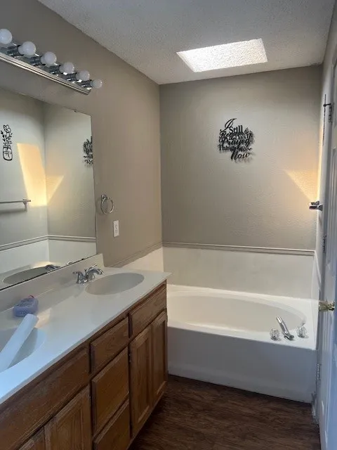 Single Family Residence For Sale in Denton County , 1109 Brittany Drive, Denton, Texas 76209, 3 Bedroom, 2 Bathroom, 2 Garage spaces, 1,260 Sqft, built in 1994, mls#21382529, Real Estate Agent in Denton, Homes For Sale in Denton county, Homes For Sale in Denton, Realtor in Denton Texas, Real Estate Brokerage Independent Realty Texas, Luminita Cordes Realtor