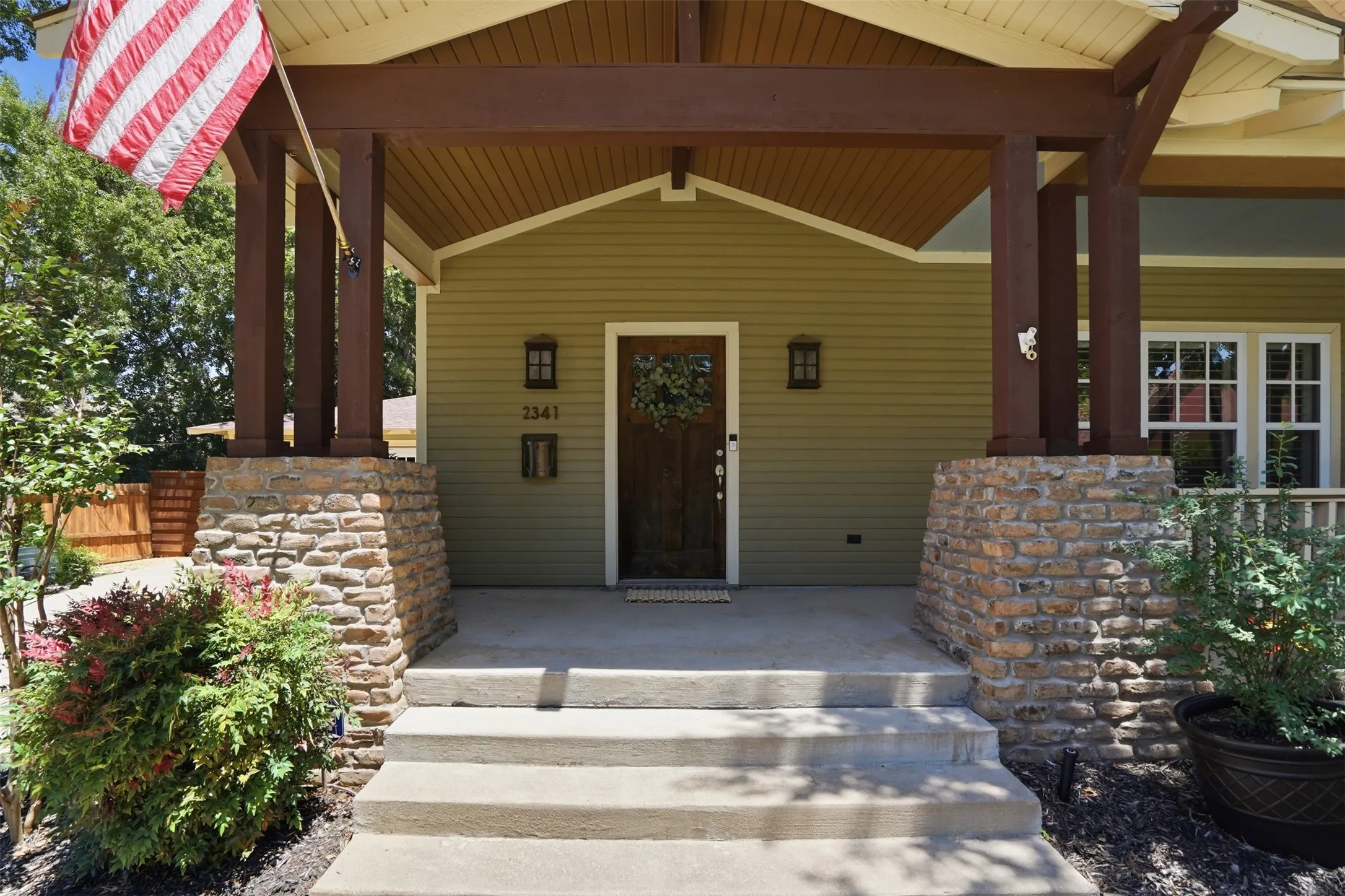 Single Family Residence For Sale in Tarrant County , 2341 Alston Avenue, Fort Worth, Texas 76110, 4 Bedroom, 3 Bathroom, 2 Garage spaces, 2,343 Sqft, built in 2010, mls#21382934, Real Estate Agent in Fort Worth, Homes For Sale in Tarrant county, Homes For Sale in Fort Worth, Realtor in Fort Worth Texas, Real Estate Brokerage Independent Realty Texas, Luminita Cordes Realtor