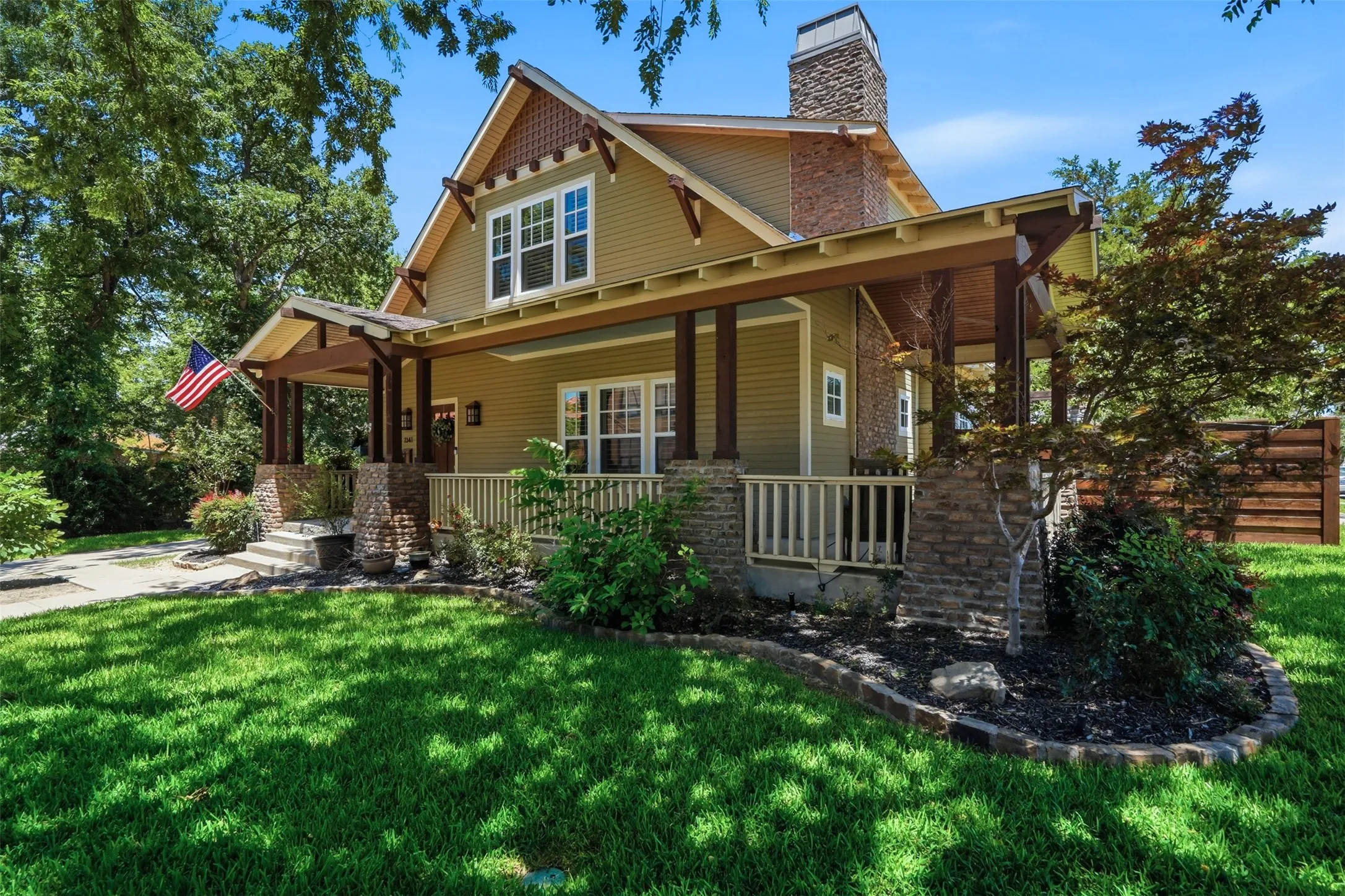 Single Family Residence For Sale in Tarrant County , 2341 Alston Avenue, Fort Worth, Texas 76110, 4 Bedroom, 3 Bathroom, 2 Garage spaces, 2,343 Sqft, built in 2010, mls#21382934, Real Estate Agent in Fort Worth, Homes For Sale in Tarrant county, Homes For Sale in Fort Worth, Realtor in Fort Worth Texas, Real Estate Brokerage Independent Realty Texas, Luminita Cordes Realtor