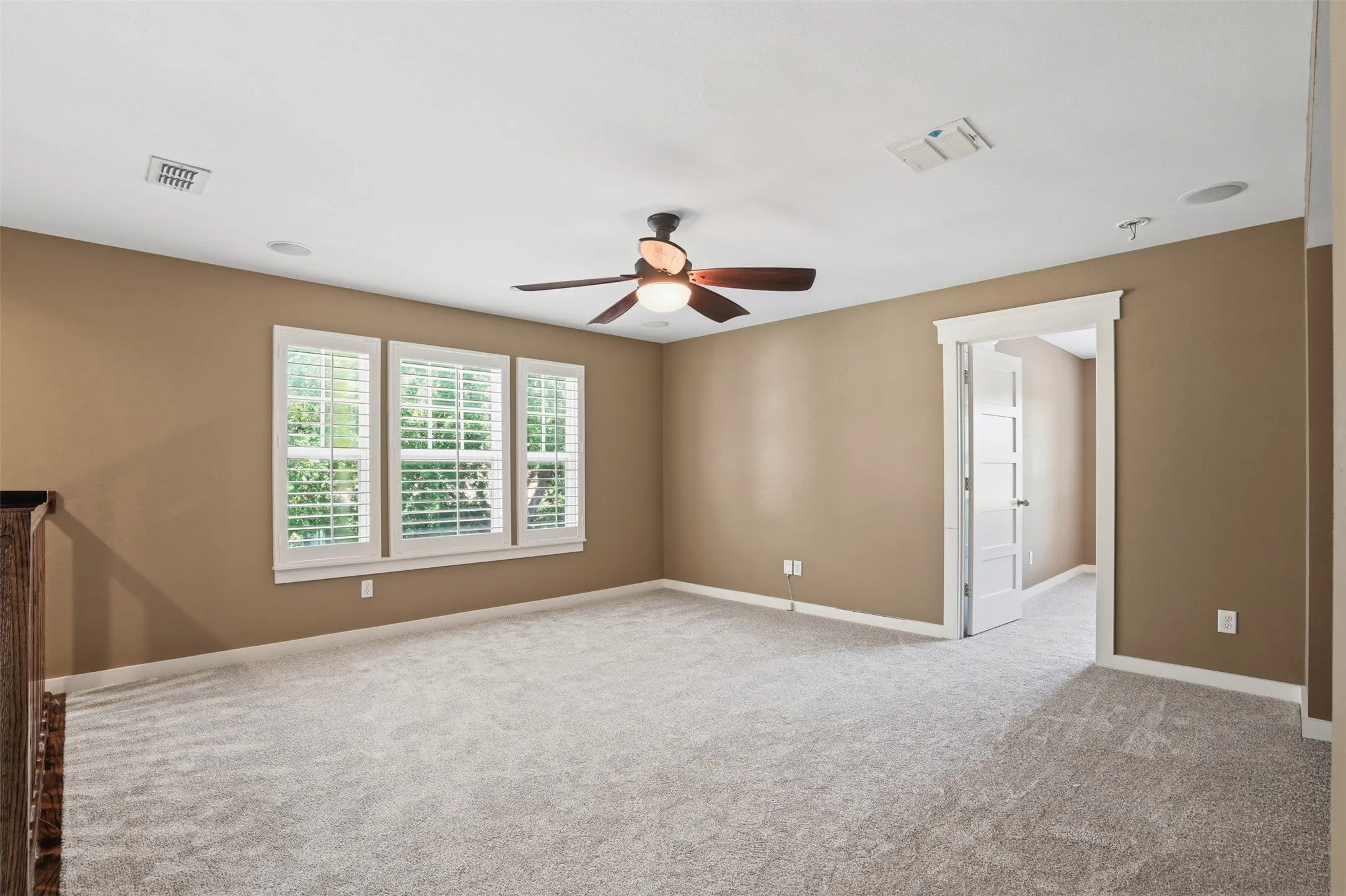 Single Family Residence For Sale in Tarrant County , 2341 Alston Avenue, Fort Worth, Texas 76110, 4 Bedroom, 3 Bathroom, 2 Garage spaces, 2,343 Sqft, built in 2010, mls#21382934, Real Estate Agent in Fort Worth, Homes For Sale in Tarrant county, Homes For Sale in Fort Worth, Realtor in Fort Worth Texas, Real Estate Brokerage Independent Realty Texas, Luminita Cordes Realtor