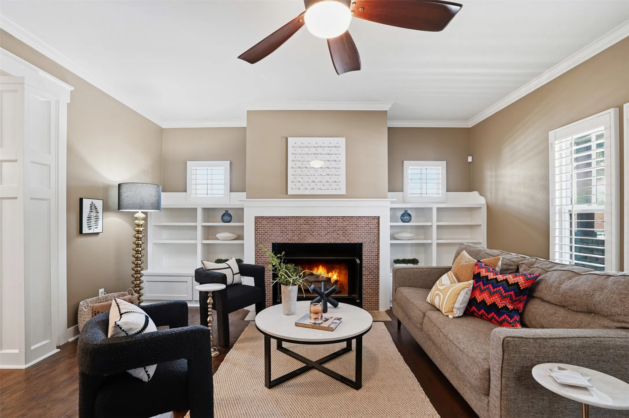 Single Family Residence For Sale in Tarrant County , 2341 Alston Avenue, Fort Worth, Texas 76110, 4 Bedroom, 3 Bathroom, 2 Garage spaces, 2,343 Sqft, built in 2010, mls#21382934, Real Estate Agent in Fort Worth, Homes For Sale in Tarrant county, Homes For Sale in Fort Worth, Realtor in Fort Worth Texas, Real Estate Brokerage Independent Realty Texas, Luminita Cordes Realtor