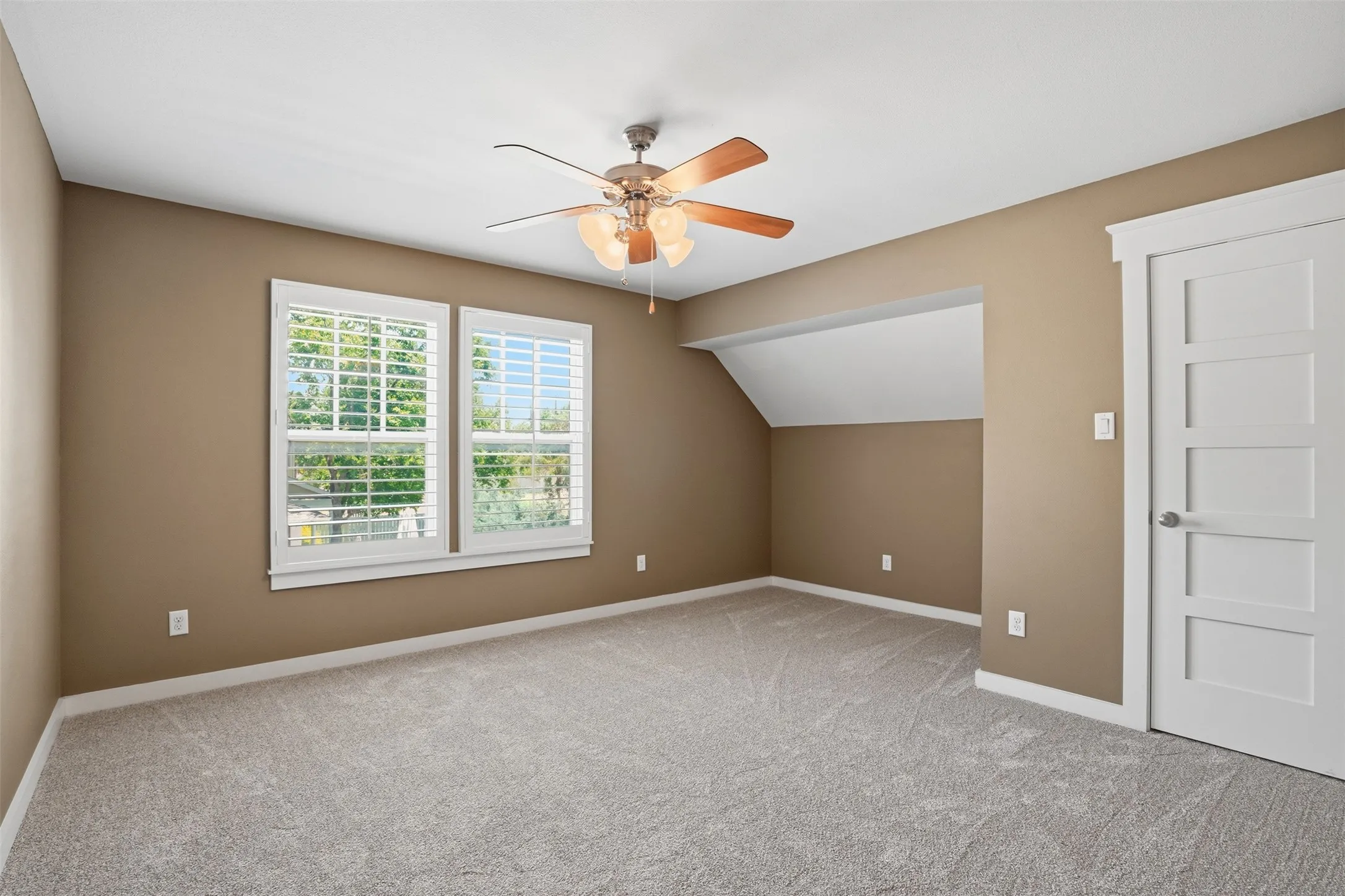 Single Family Residence For Sale in Tarrant County , 2341 Alston Avenue, Fort Worth, Texas 76110, 4 Bedroom, 3 Bathroom, 2 Garage spaces, 2,343 Sqft, built in 2010, mls#21382934, Real Estate Agent in Fort Worth, Homes For Sale in Tarrant county, Homes For Sale in Fort Worth, Realtor in Fort Worth Texas, Real Estate Brokerage Independent Realty Texas, Luminita Cordes Realtor