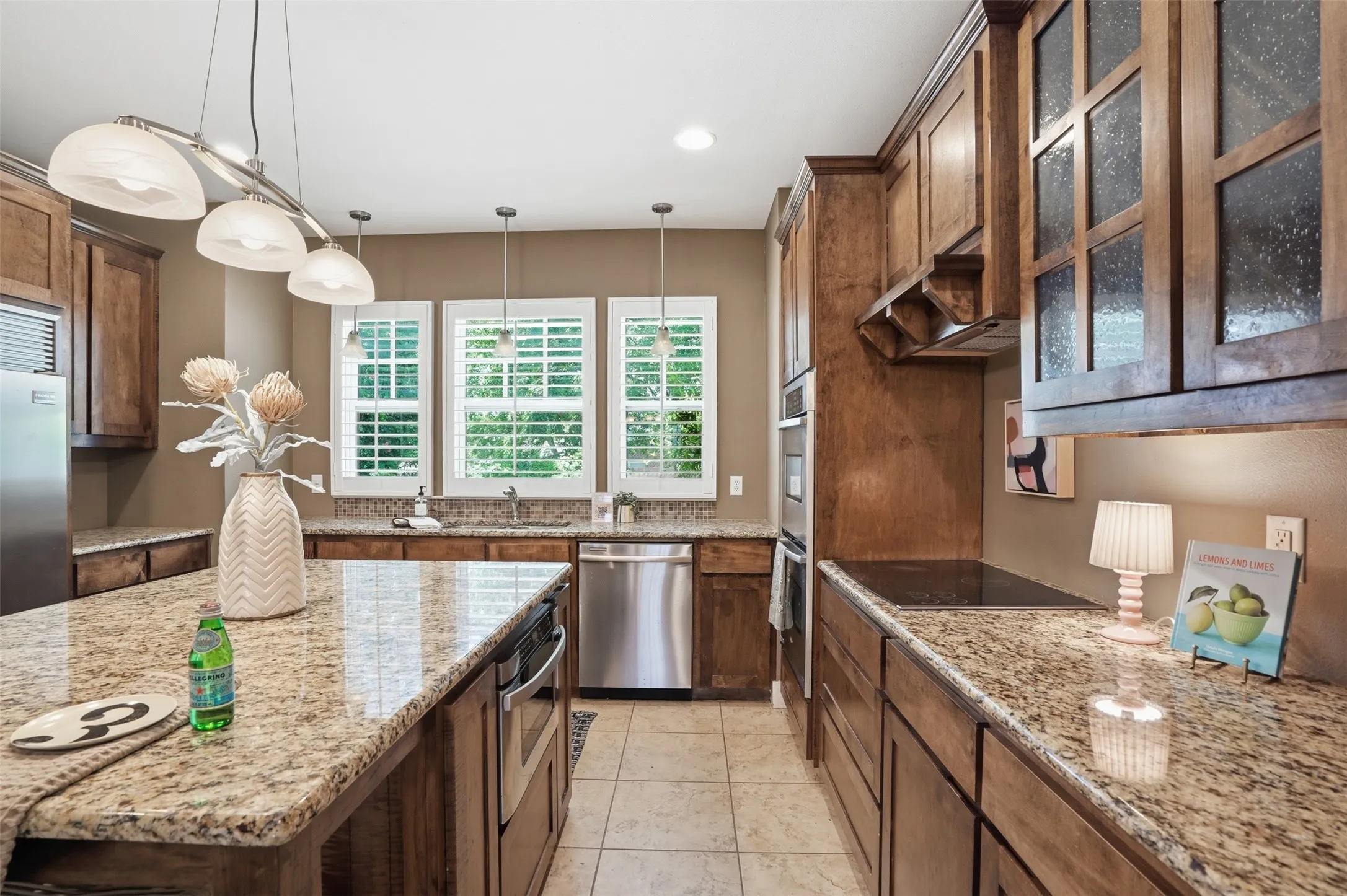 Single Family Residence For Sale in Tarrant County , 2341 Alston Avenue, Fort Worth, Texas 76110, 4 Bedroom, 3 Bathroom, 2 Garage spaces, 2,343 Sqft, built in 2010, mls#21382934, Real Estate Agent in Fort Worth, Homes For Sale in Tarrant county, Homes For Sale in Fort Worth, Realtor in Fort Worth Texas, Real Estate Brokerage Independent Realty Texas, Luminita Cordes Realtor