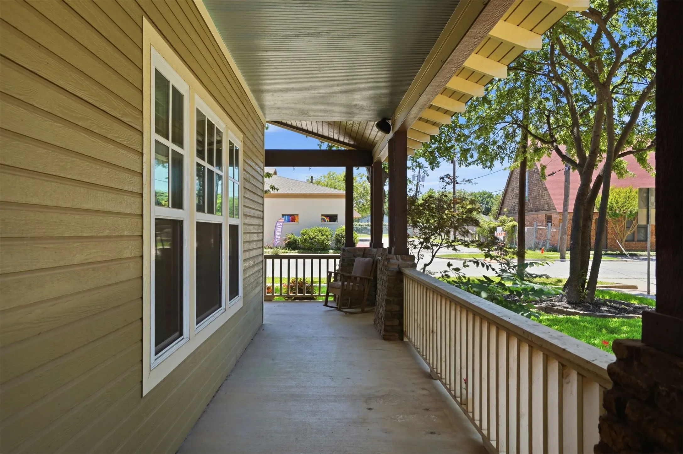 Single Family Residence For Sale in Tarrant County , 2341 Alston Avenue, Fort Worth, Texas 76110, 4 Bedroom, 3 Bathroom, 2 Garage spaces, 2,343 Sqft, built in 2010, mls#21382934, Real Estate Agent in Fort Worth, Homes For Sale in Tarrant county, Homes For Sale in Fort Worth, Realtor in Fort Worth Texas, Real Estate Brokerage Independent Realty Texas, Luminita Cordes Realtor
