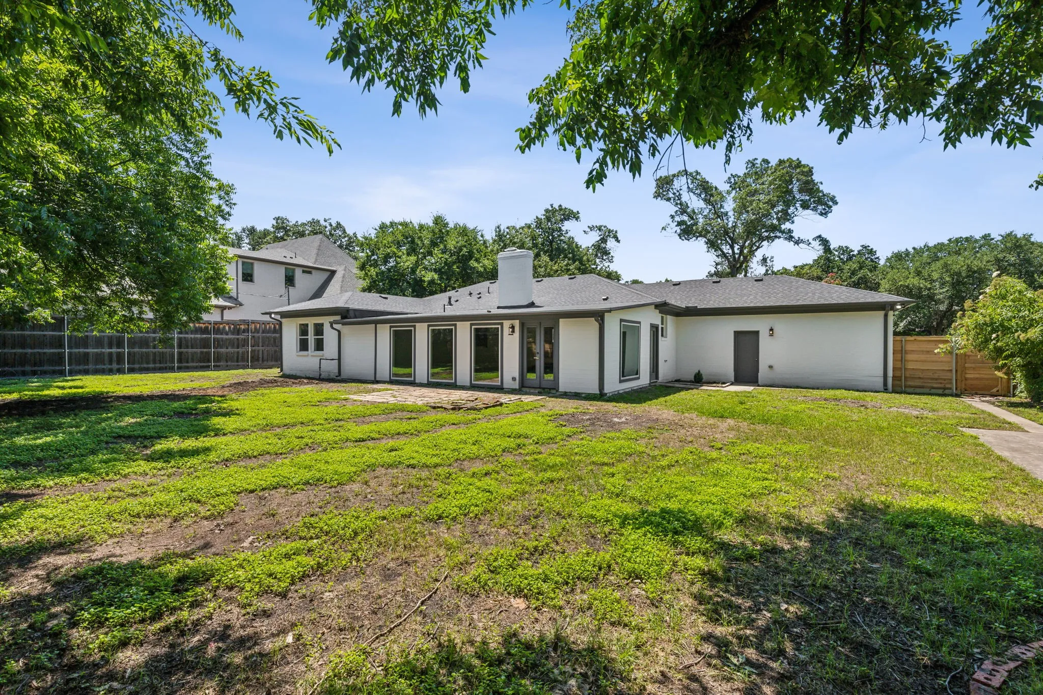 Single Family Residence For Rent in Dallas County , 5917 Waggoner Drive, Dallas, Texas 75230, 3 Bedroom, 3 Bathroom, 2 Garage spaces, 2,950 Sqft, built in 1950, mls#21382946, Real Estate Agent in Dallas, Homes For Rent in Dallas county, Homes For Rent in Dallas, Realtor in Dallas Texas, Real Estate Brokerage Independent Realty Texas, Luminita Cordes Realtor