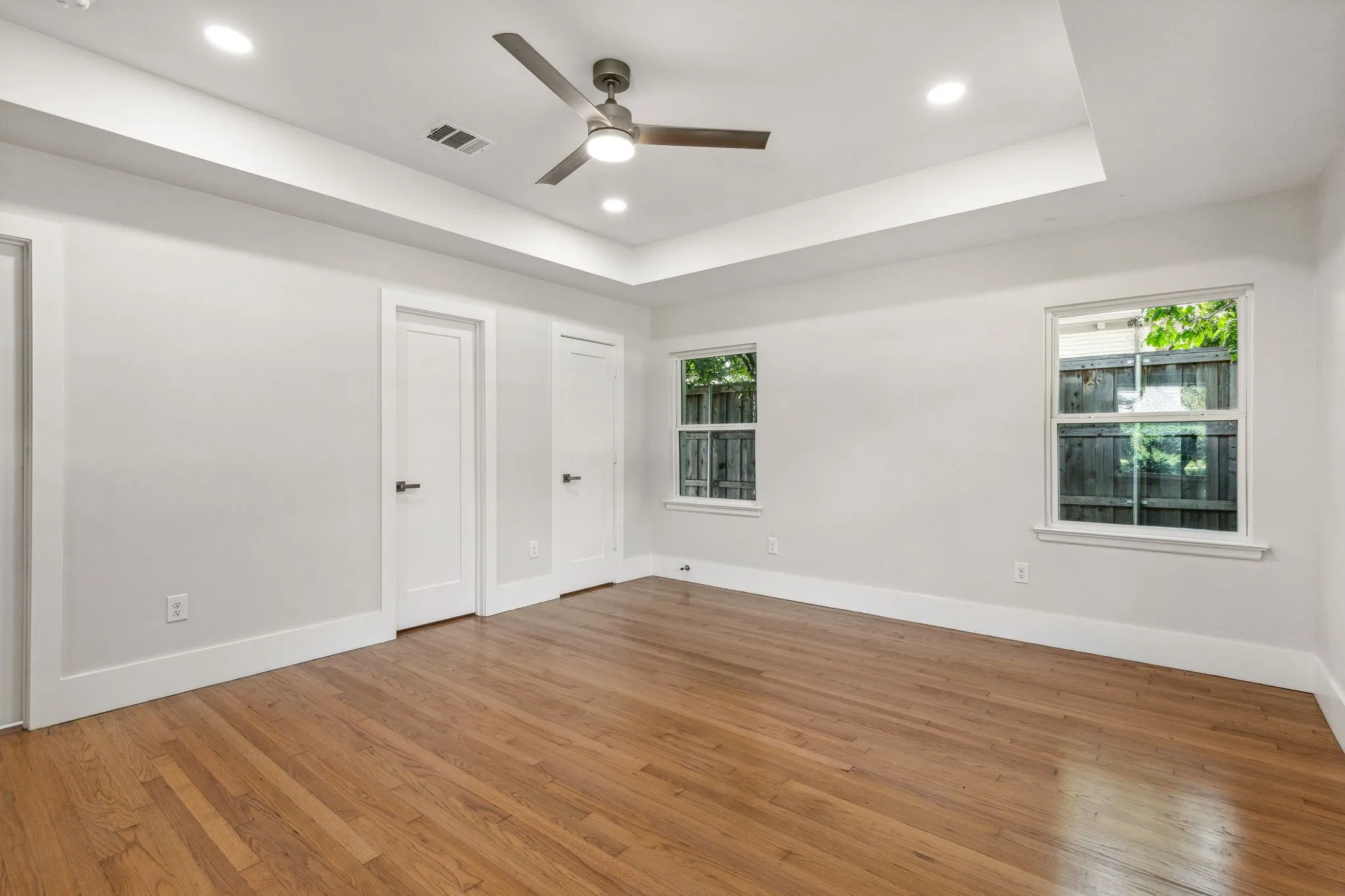 Single Family Residence For Rent in Dallas County , 5917 Waggoner Drive, Dallas, Texas 75230, 3 Bedroom, 3 Bathroom, 2 Garage spaces, 2,950 Sqft, built in 1950, mls#21382946, Real Estate Agent in Dallas, Homes For Rent in Dallas county, Homes For Rent in Dallas, Realtor in Dallas Texas, Real Estate Brokerage Independent Realty Texas, Luminita Cordes Realtor