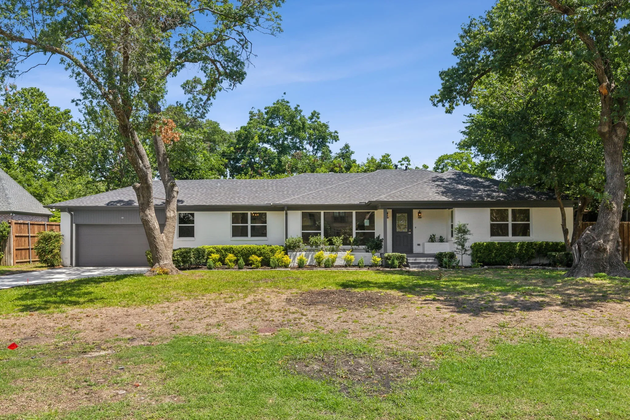Single Family Residence For Rent in Dallas County , 5917 Waggoner Drive, Dallas, Texas 75230, 3 Bedroom, 3 Bathroom, 2 Garage spaces, 2,950 Sqft, built in 1950, mls#21382946, Real Estate Agent in Dallas, Homes For Rent in Dallas county, Homes For Rent in Dallas, Realtor in Dallas Texas, Real Estate Brokerage Independent Realty Texas, Luminita Cordes Realtor