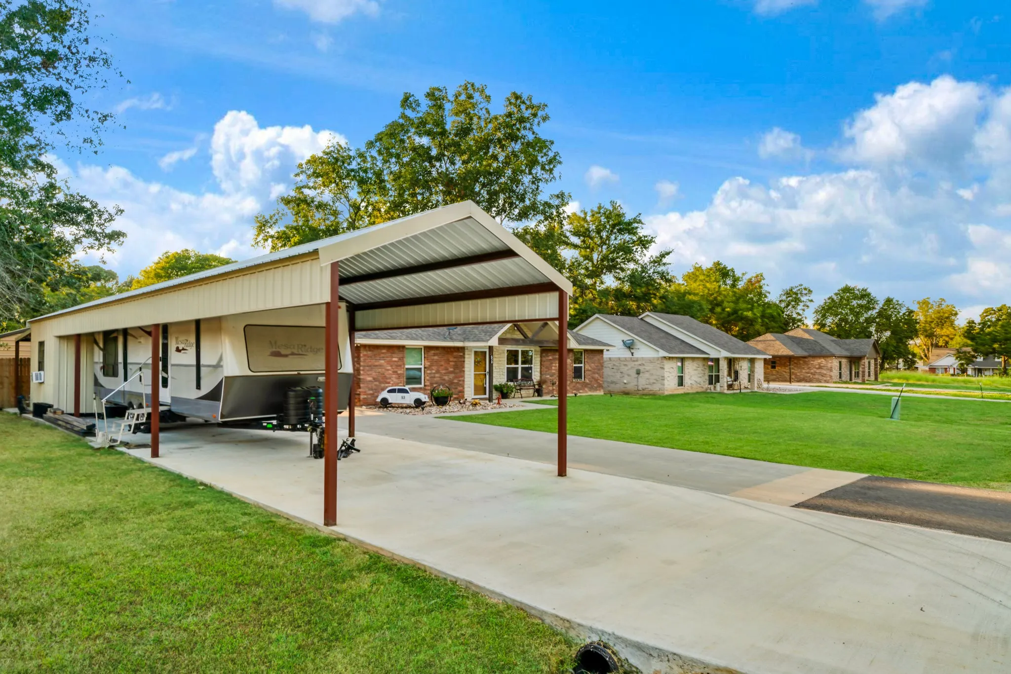 Single Family Residence For Sale in Lamar County , 650 FENDLEY, Blossom, Texas 75416, 3 Bedroom, 2 Bathroom, 1 Garage spaces, 1,440 Sqft, built in 2023, mls#21380944, Real Estate Agent in Blossom, Homes For Sale in Lamar county, Homes For Sale in Blossom, Realtor in Blossom Texas, Real Estate Brokerage Independent Realty Texas, Luminita Cordes Realtor